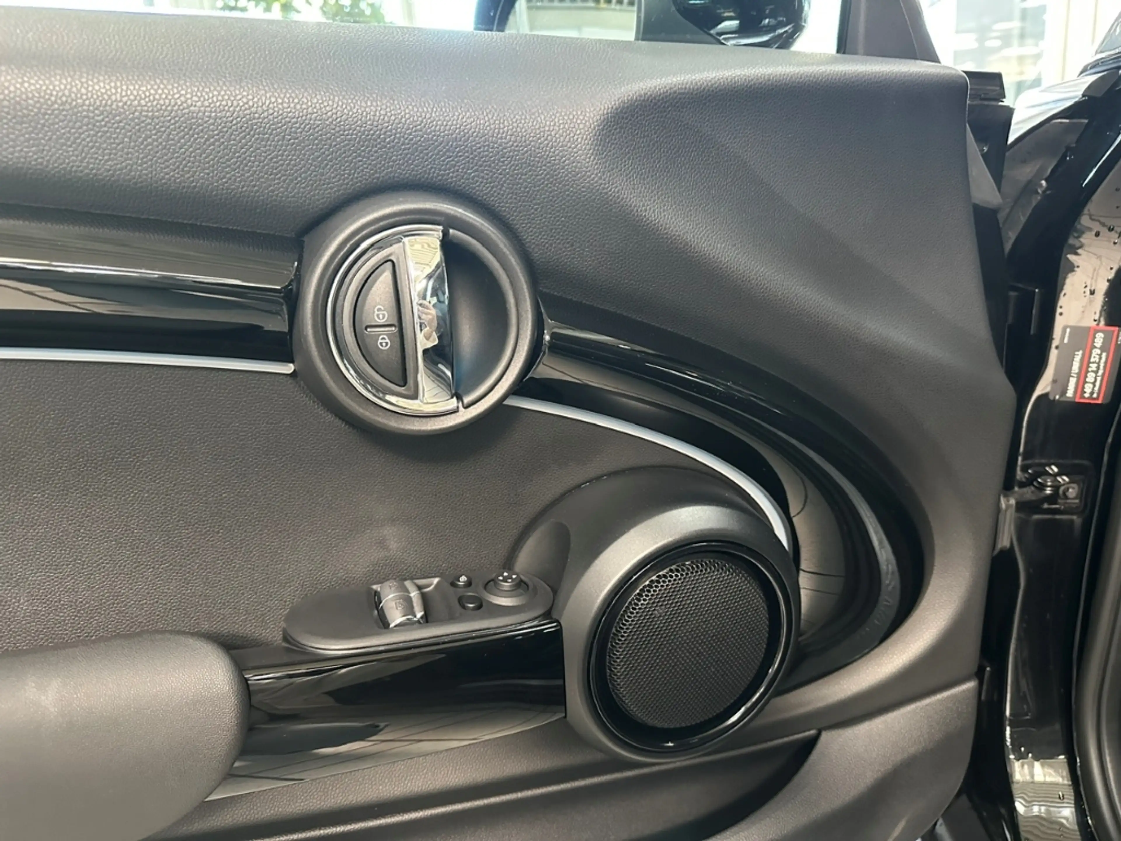MINI Cooper SE 3-Türer Navi Digitales Cockpit LED Mehrzonenklima — photo 13