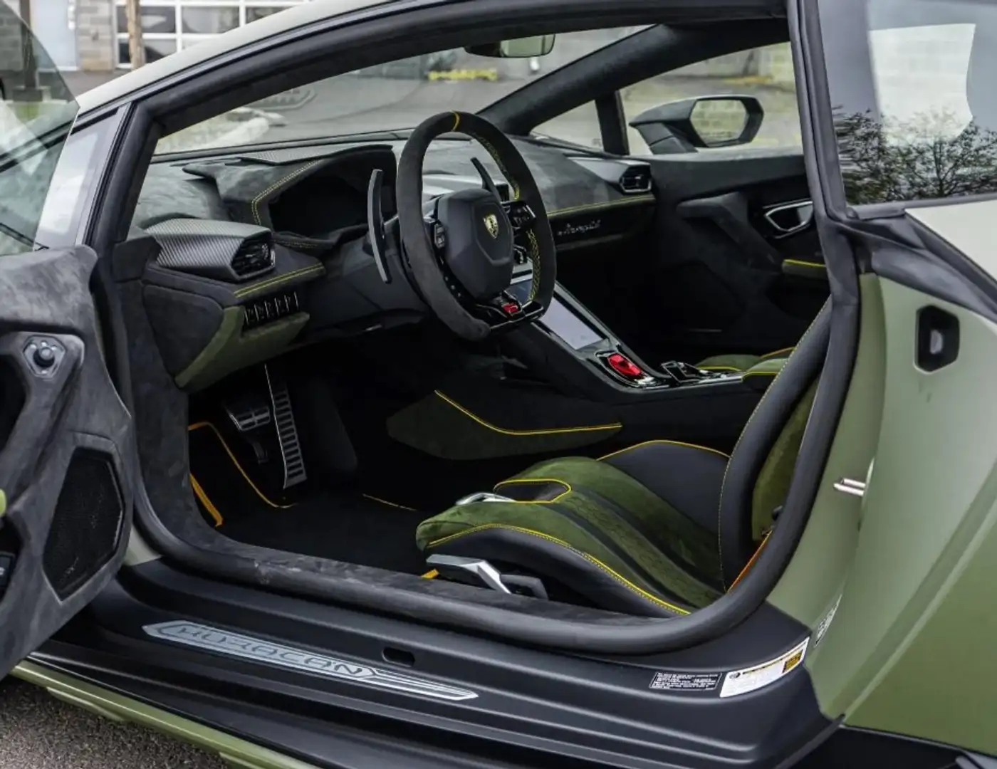 Lamborghini Huracán LP610-4 Sterrato Coupe Vert - 2