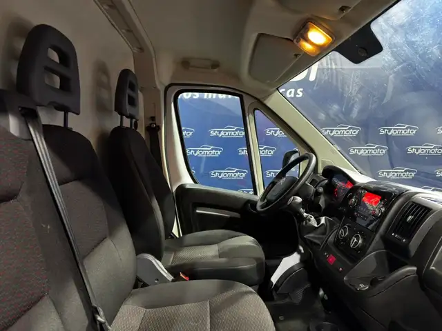 Citroen Jumper view 16