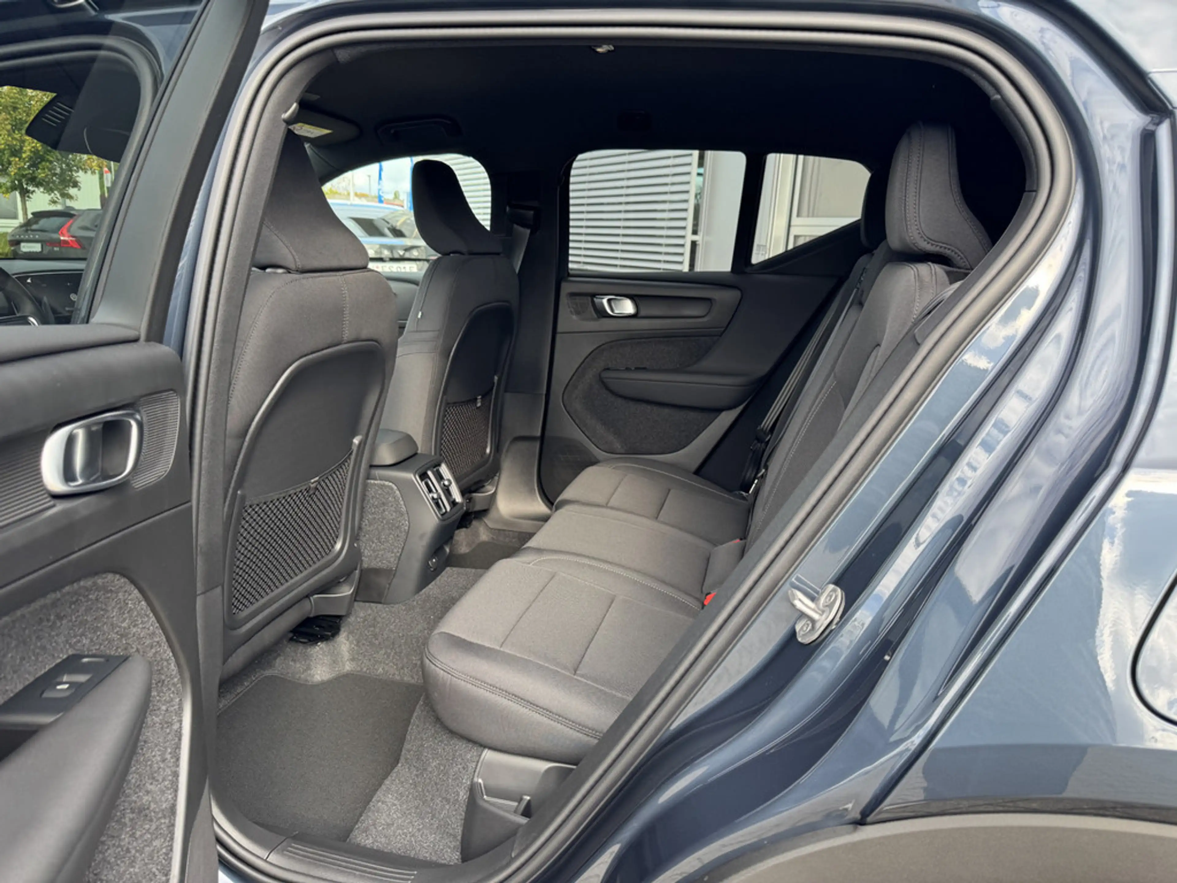 Volvo EX40 Plus, Twin Motor, Electric — photo 4