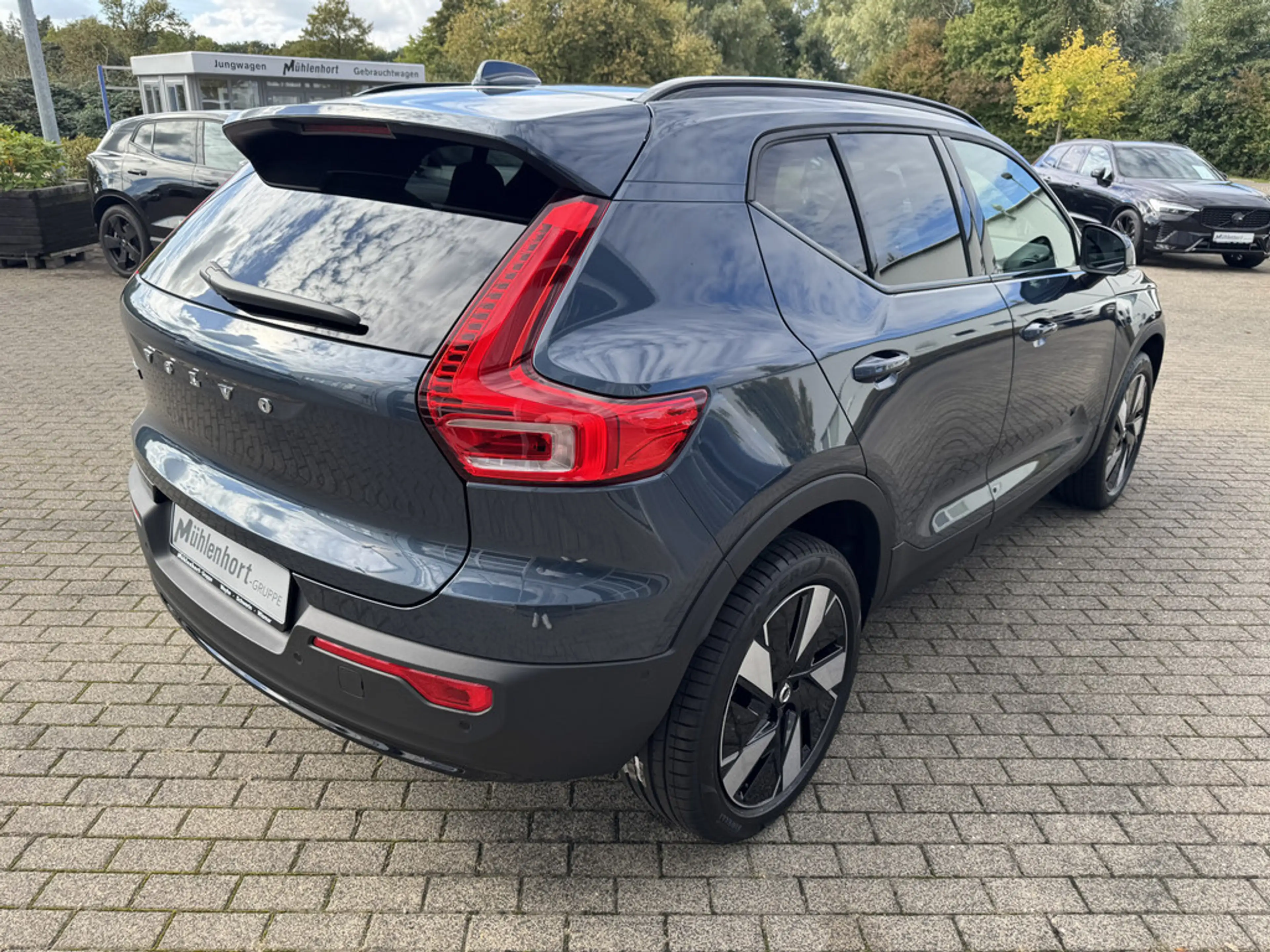 Volvo EX40 Plus, Twin Motor, Electric — photo 2