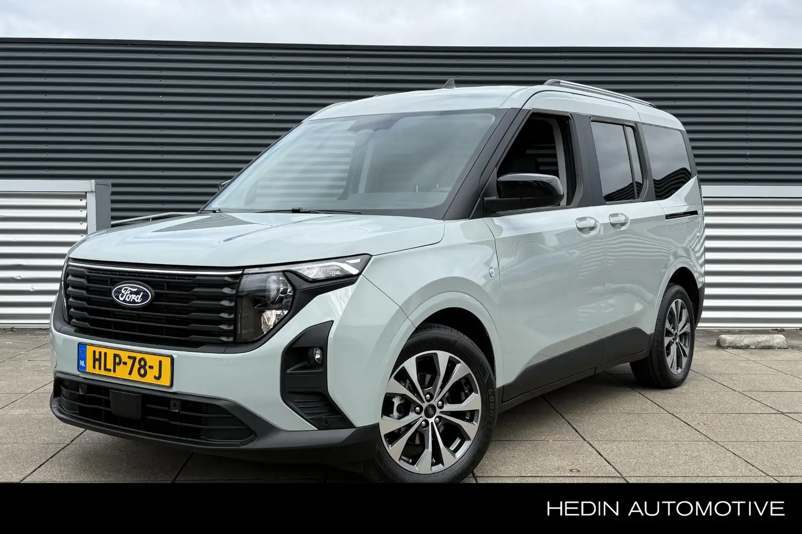 Ford Tourneo Courier Titanium 1.0 Ecoboost Grijs - 1