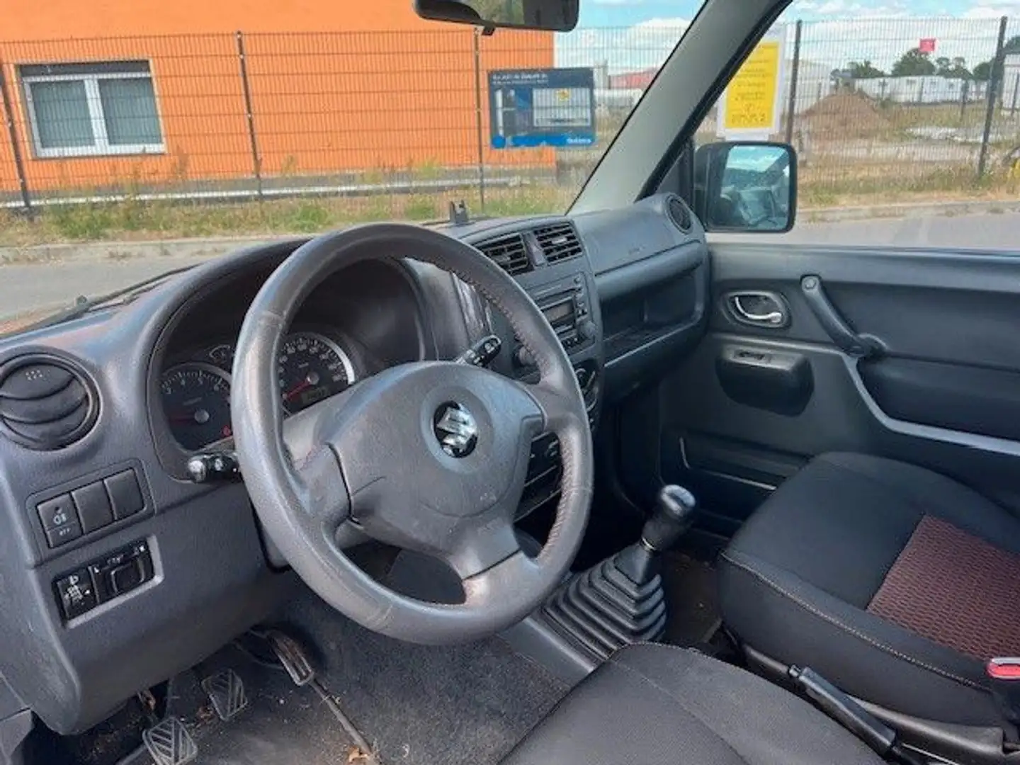 Suzuki Jimny Black and White Lim./Klima/HU 2027 Noir - 2