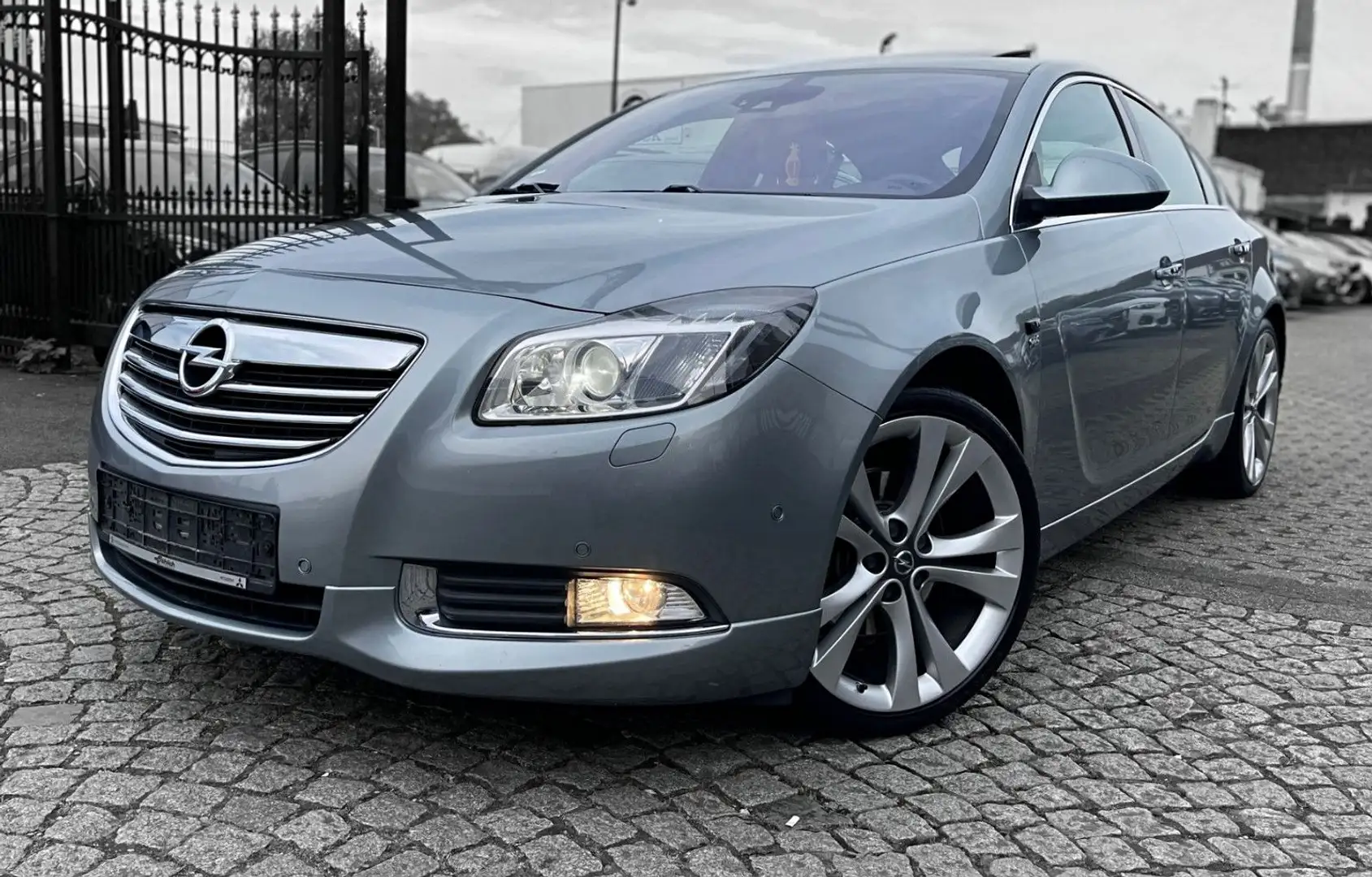 Opel Insignia INSIGNIA 4x4 *LPG PRINS*NAVI-AUTOMA-LEDER*OPC*NR Gümüş rengi - 2