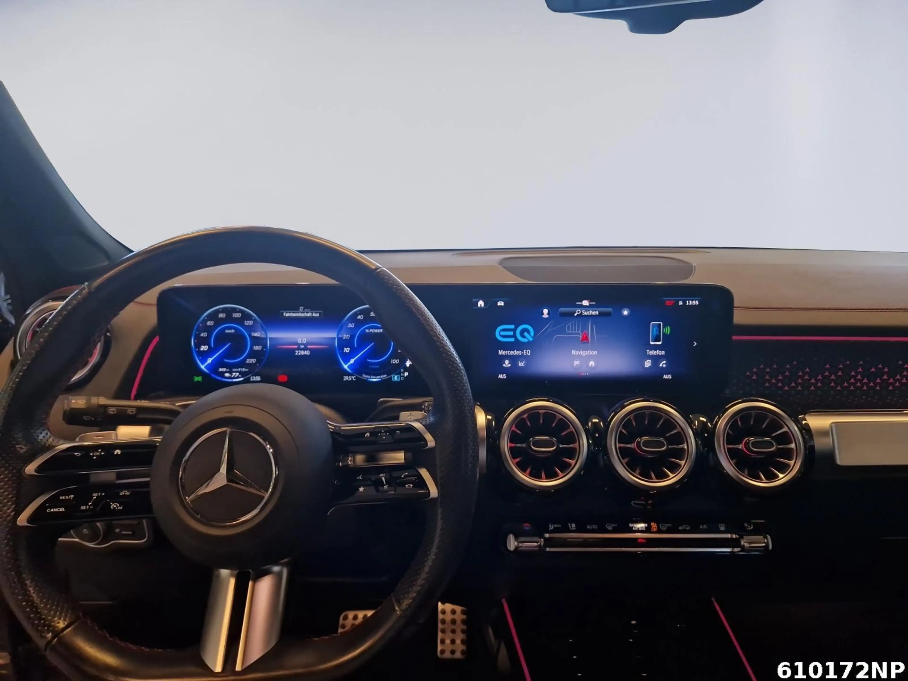 Mercedes-Benz EQB 300 AMG 4M AHK Distronic Kamera Totwinkel — photo 12