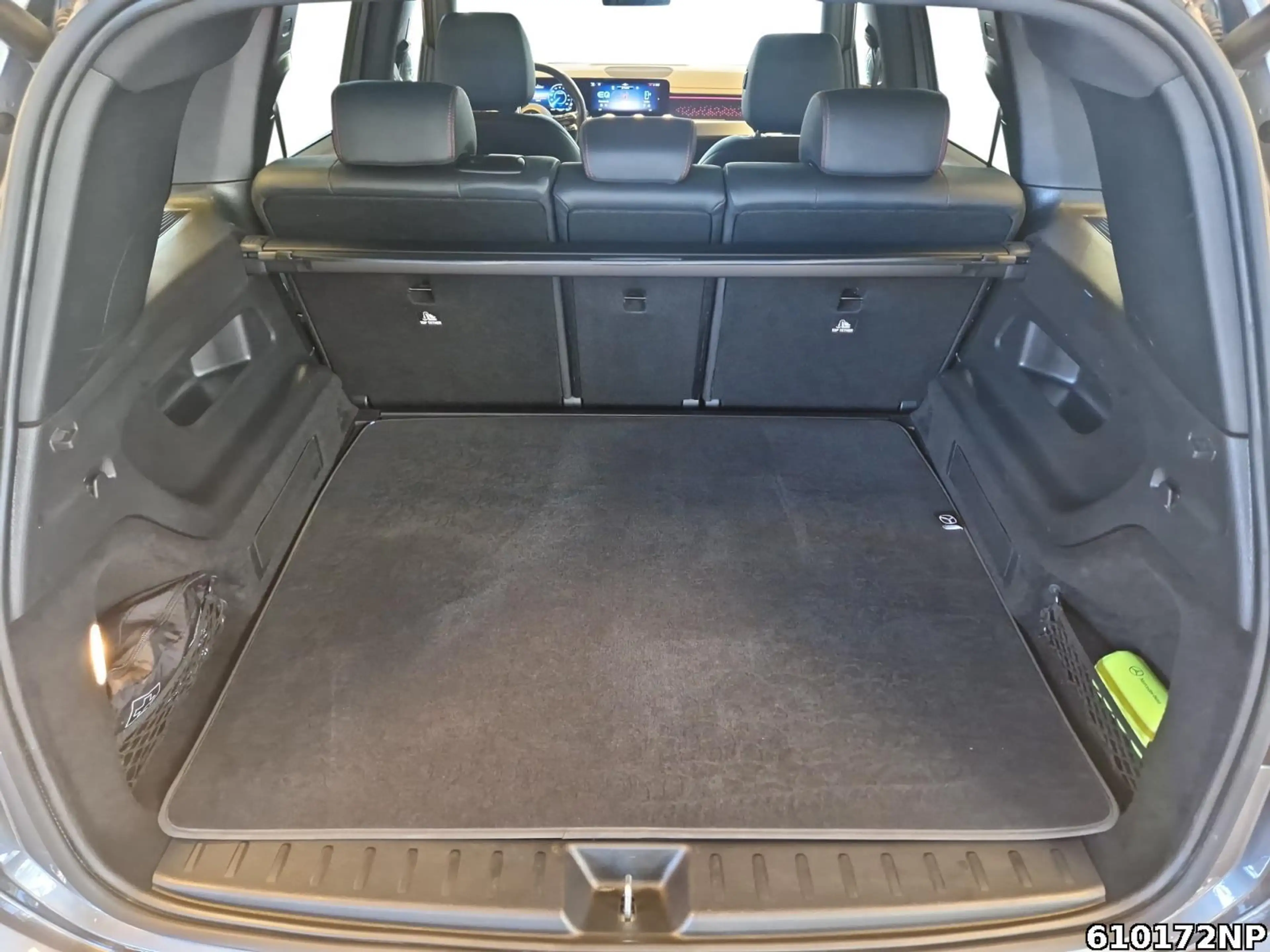 Mercedes-Benz EQB 300 AMG 4M AHK Distronic Kamera Totwinkel — photo 6