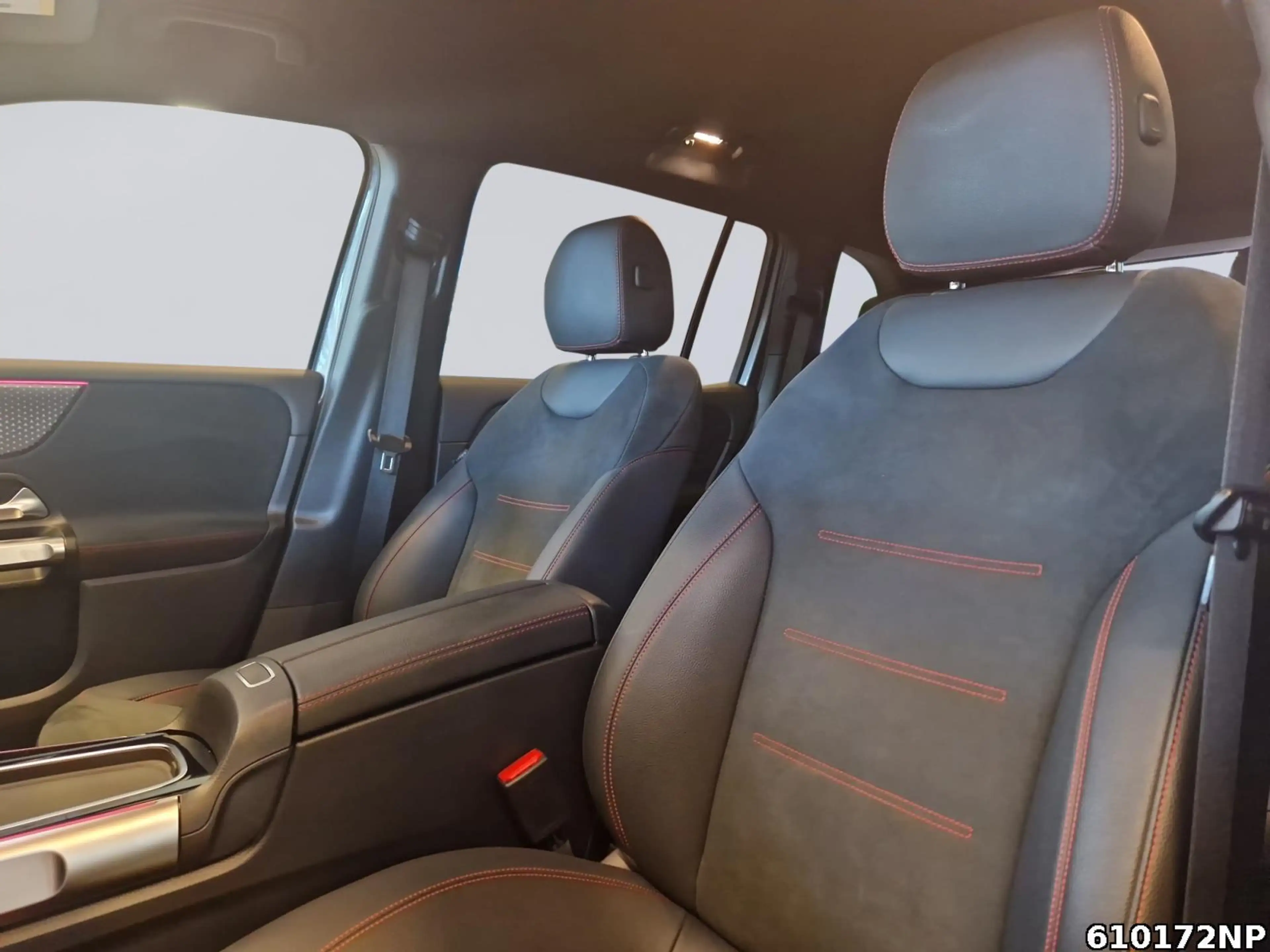 Mercedes-Benz EQB 300 AMG 4M AHK Distronic Kamera Totwinkel — photo 10