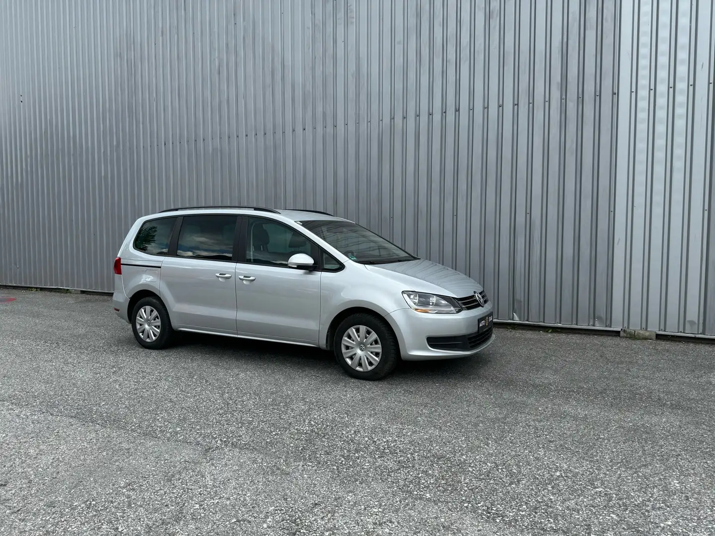 Volkswagen Sharan Trendline BMT Gris - 2