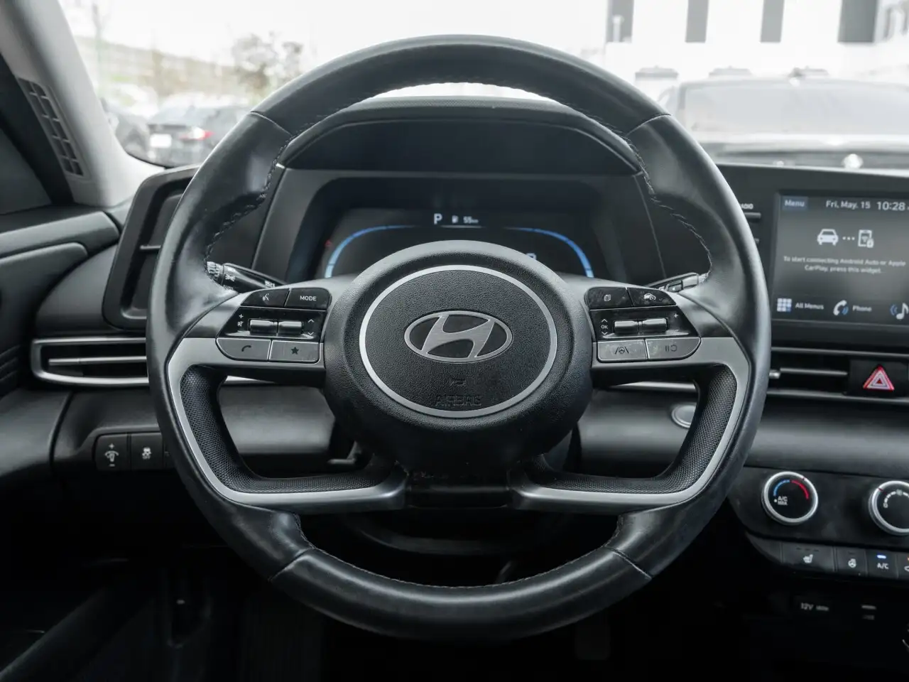 Hyundai ELANTRA снимка Hyundai ELANTRA