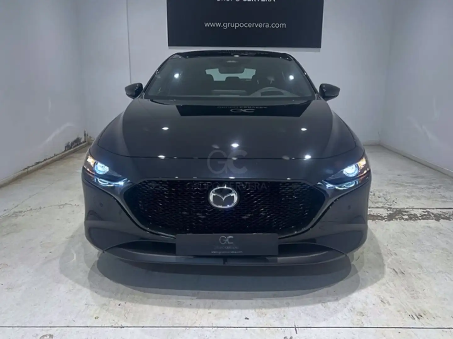 Mazda 3 2.5 e-Skyactiv-G Centre-line 103kW Schwarz - 2