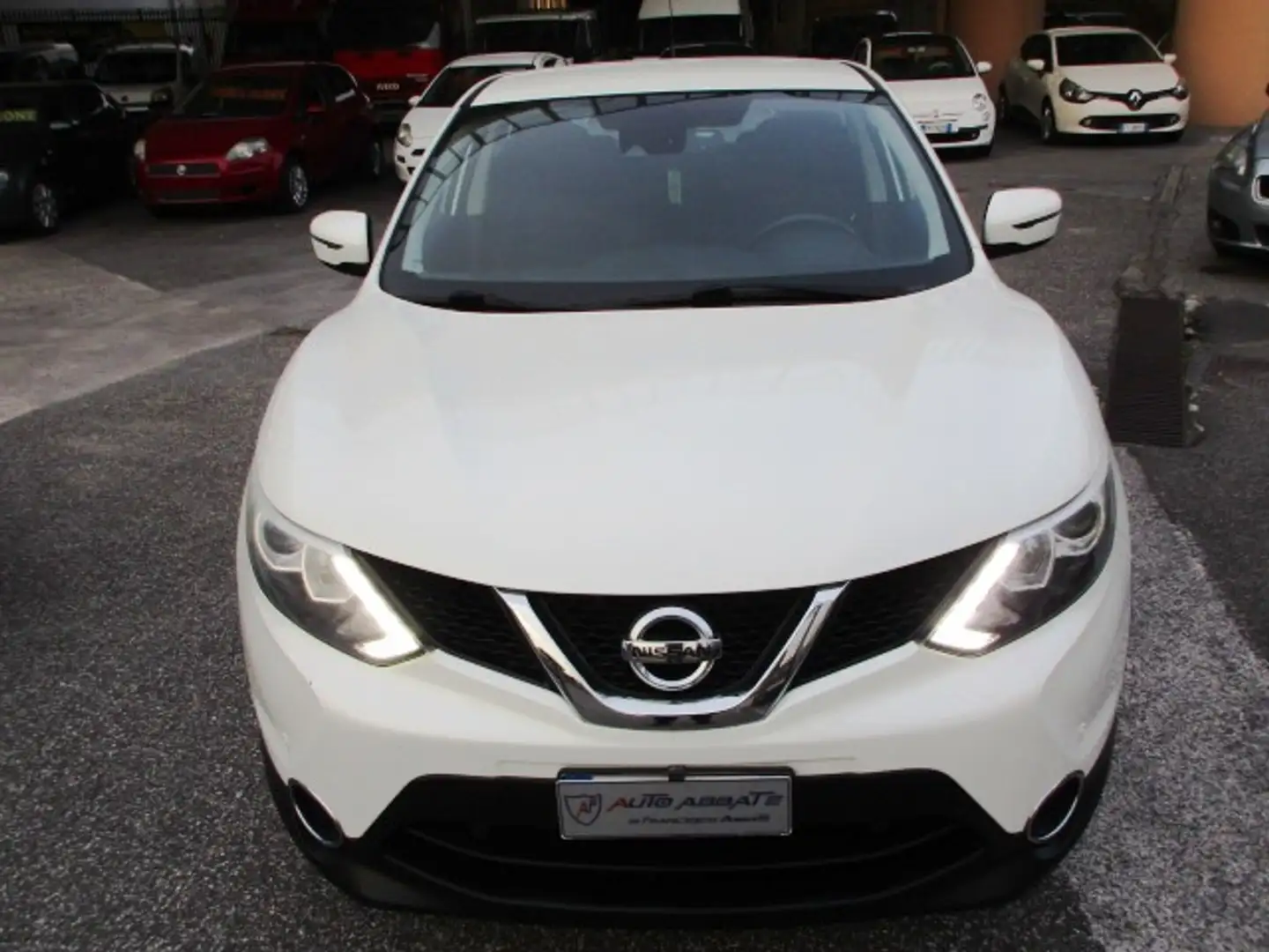 Nissan Qashqai Qashqai 1.5 dci Tekna 110cv E6 Weiß - 2