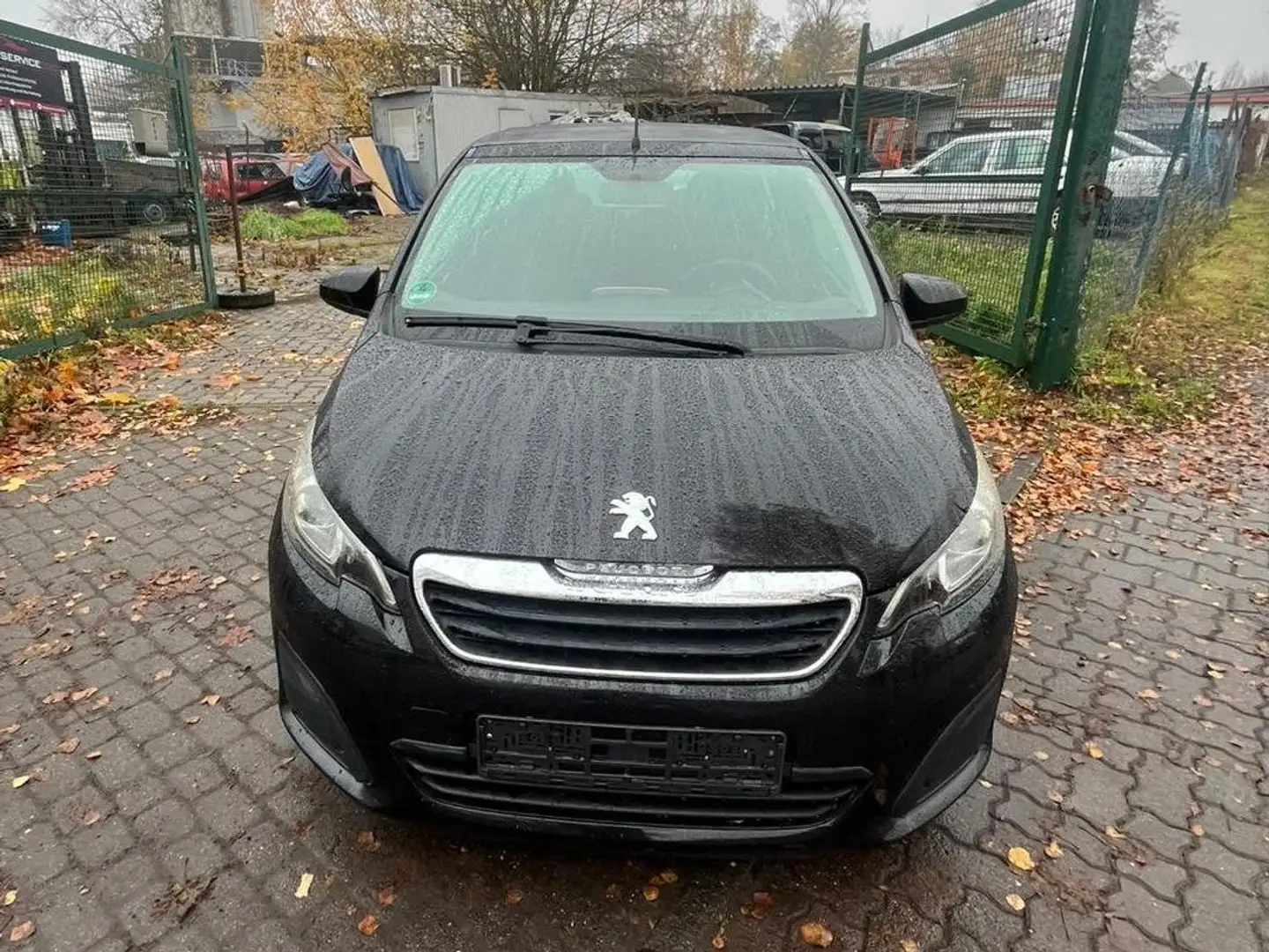 Peugeot 108 Active Schwarz - 1