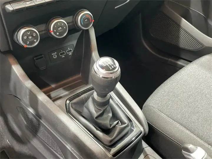Renault Clio Intens Tce 2022, foto 17