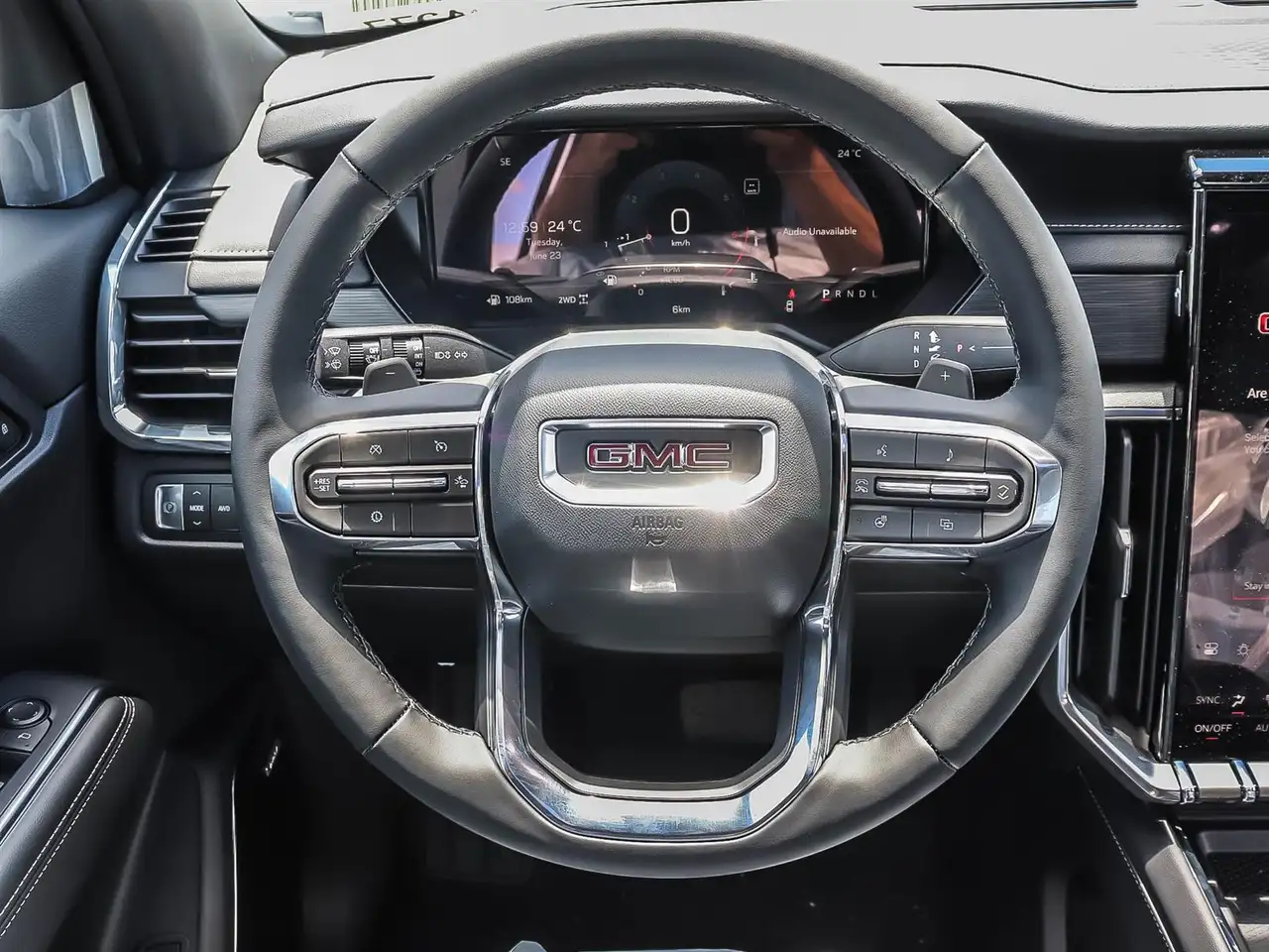 GMC Acadia снимка GMC Acadia
