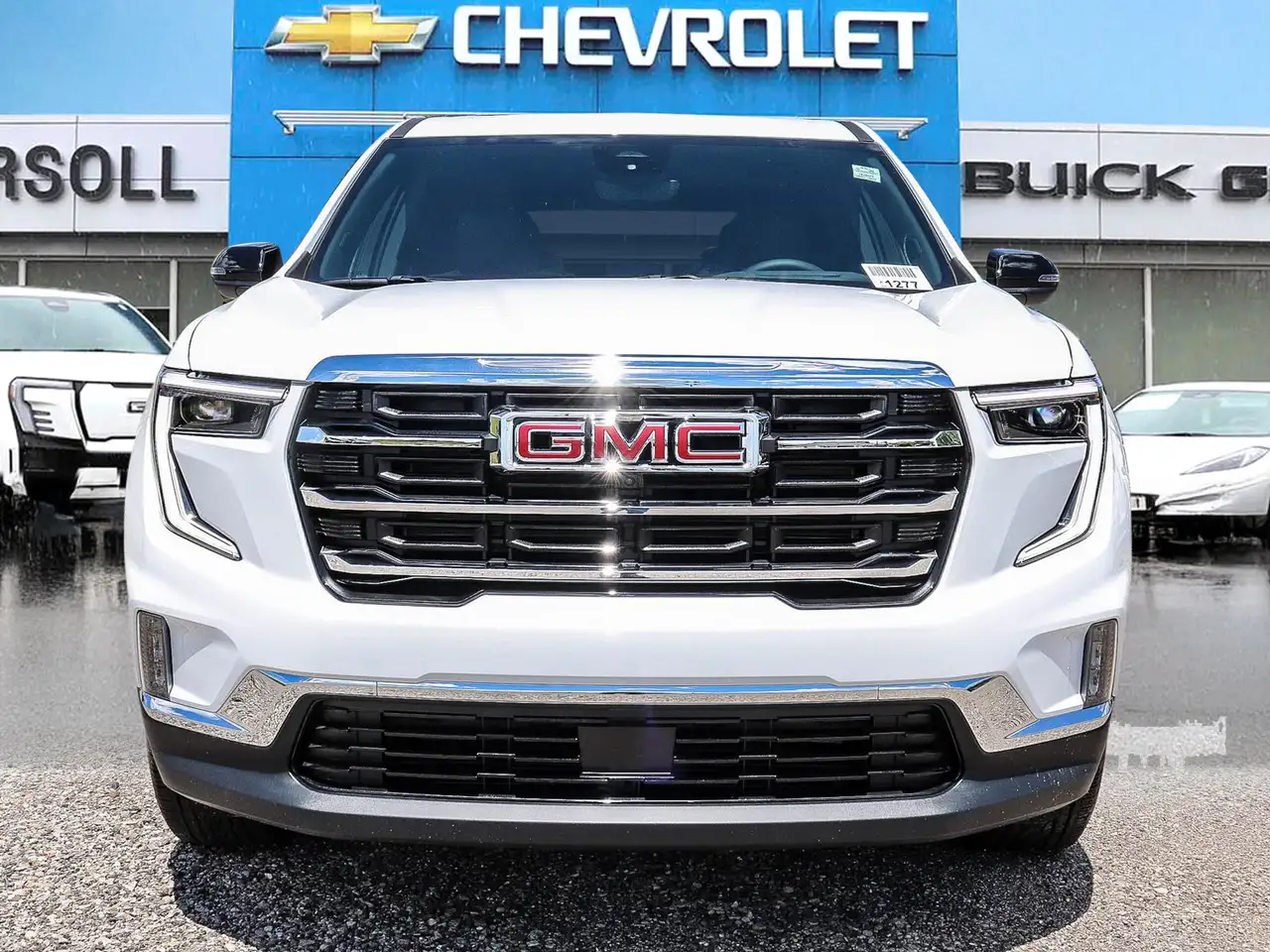 GMC Acadia снимка GMC Acadia