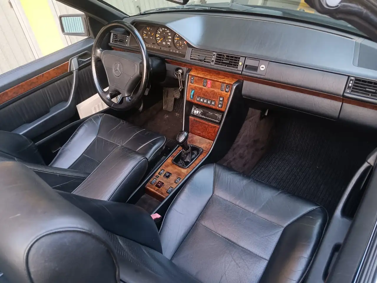 Mercedes-Benz 200 W124 Cabrio, foto 4