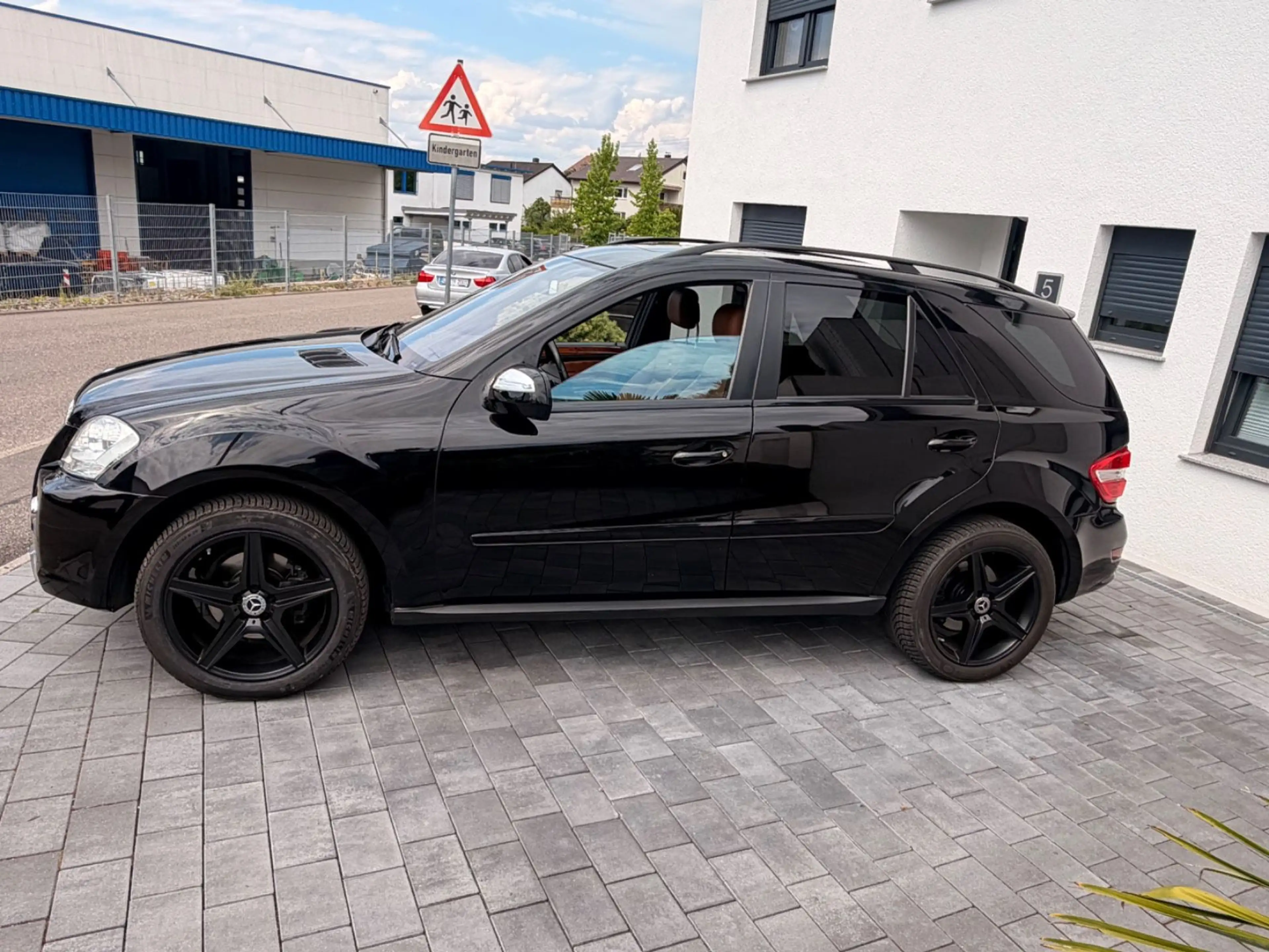 Mercedes-Benz ML 350 CDI 4Matic AMG- Paket — photo 5