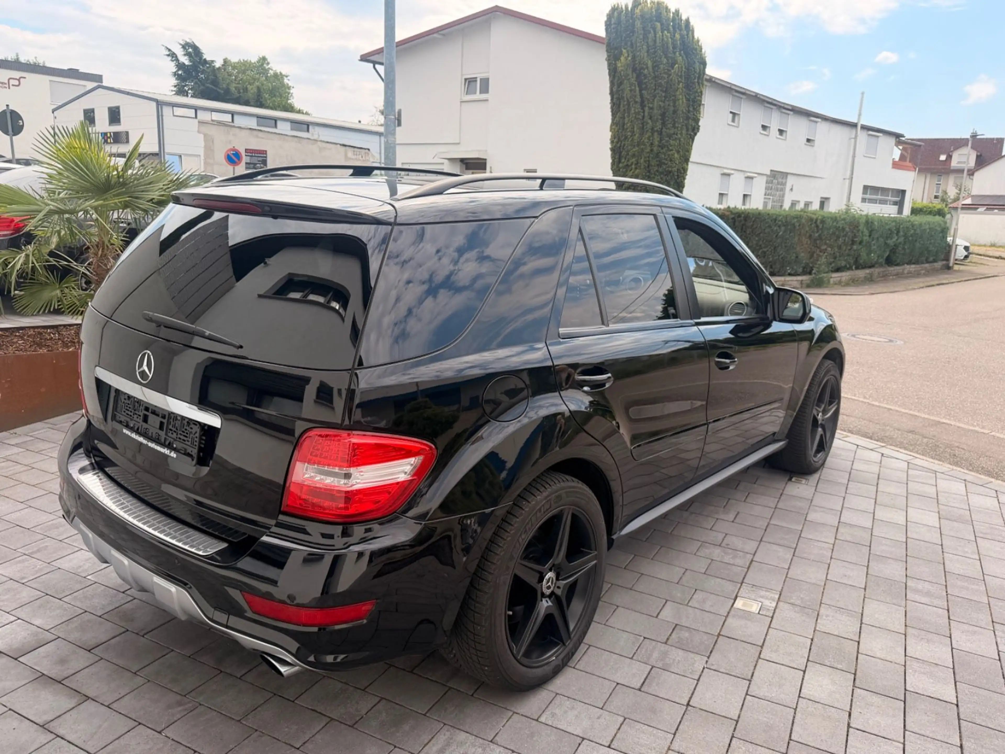 Mercedes-Benz ML 350 CDI 4Matic AMG- Paket — photo 4