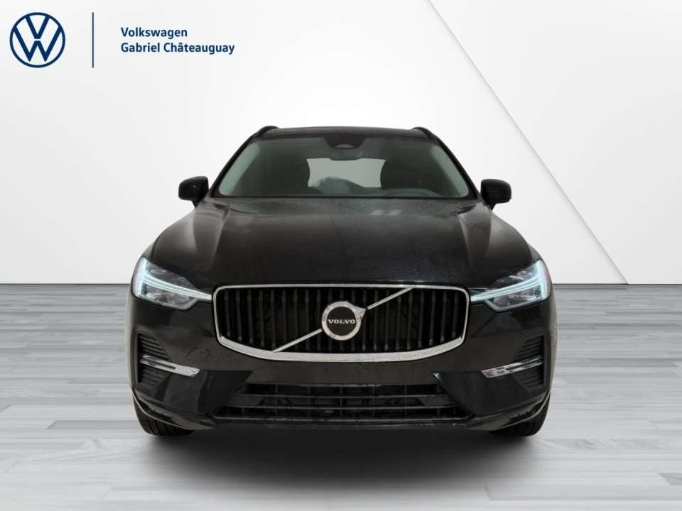 2022 Volvo XC60 B6 Momentum AWD thumb 8