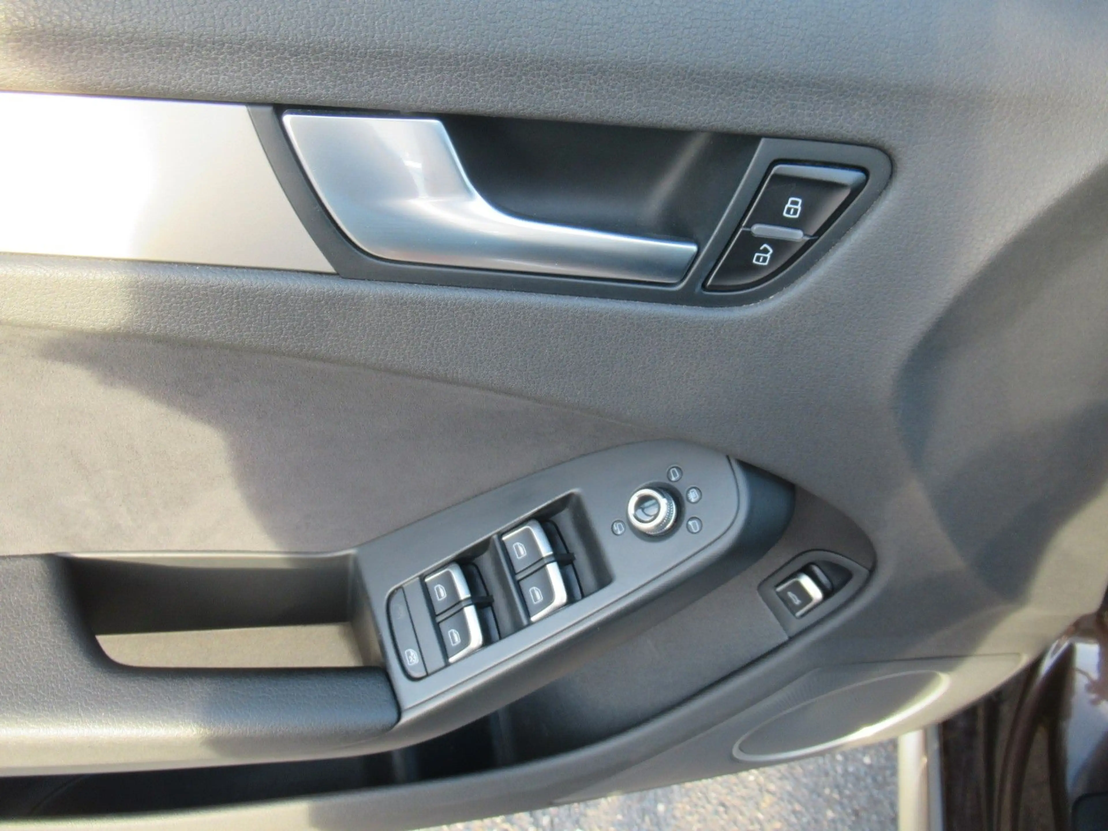 Audi A4 allroad quattro 2.0 TDI — photo 11