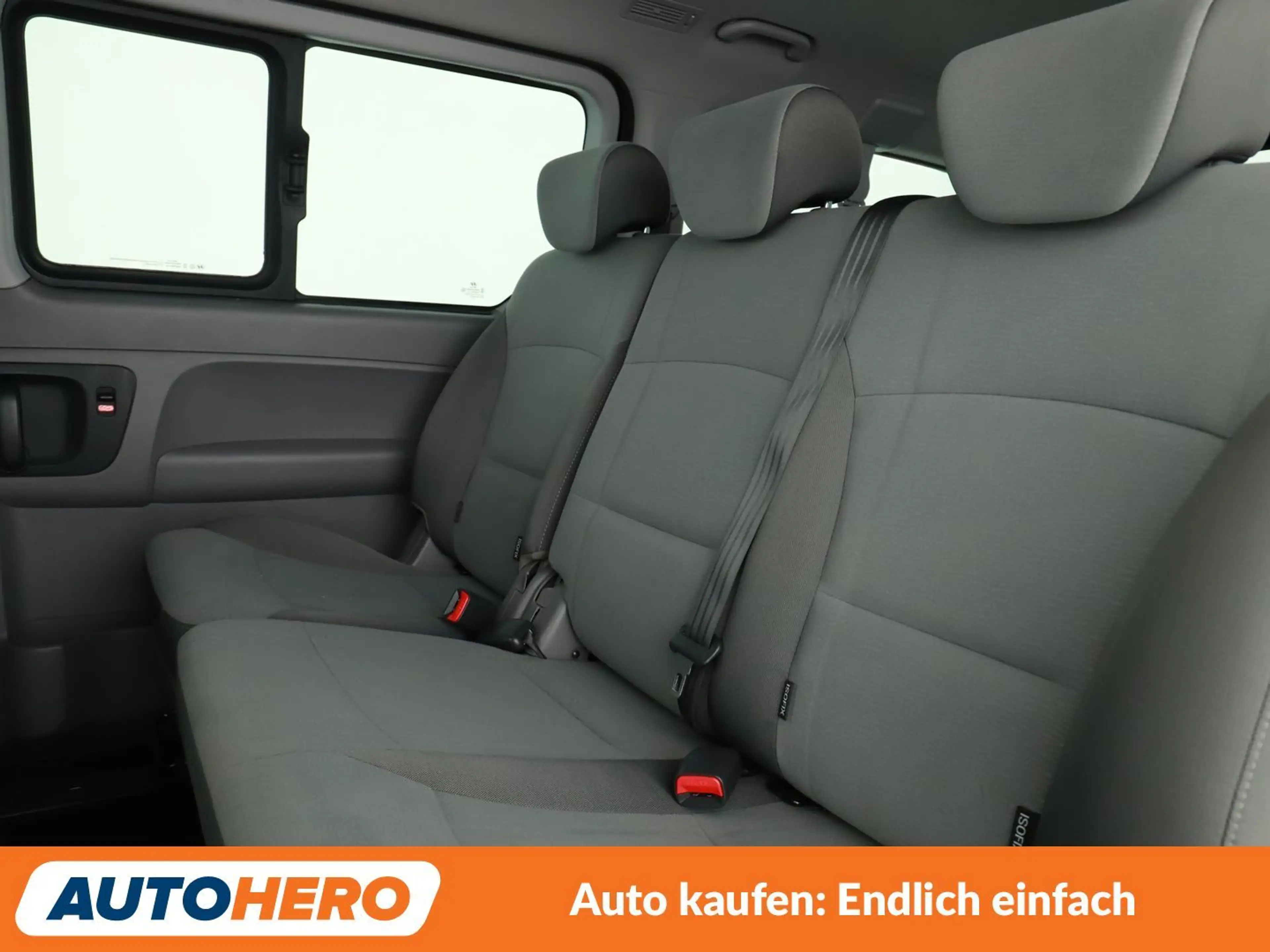 Hyundai H-1 2.5 CRDi Travel Family *NAVI*TEMPO*CAM*PDC* — photo 14