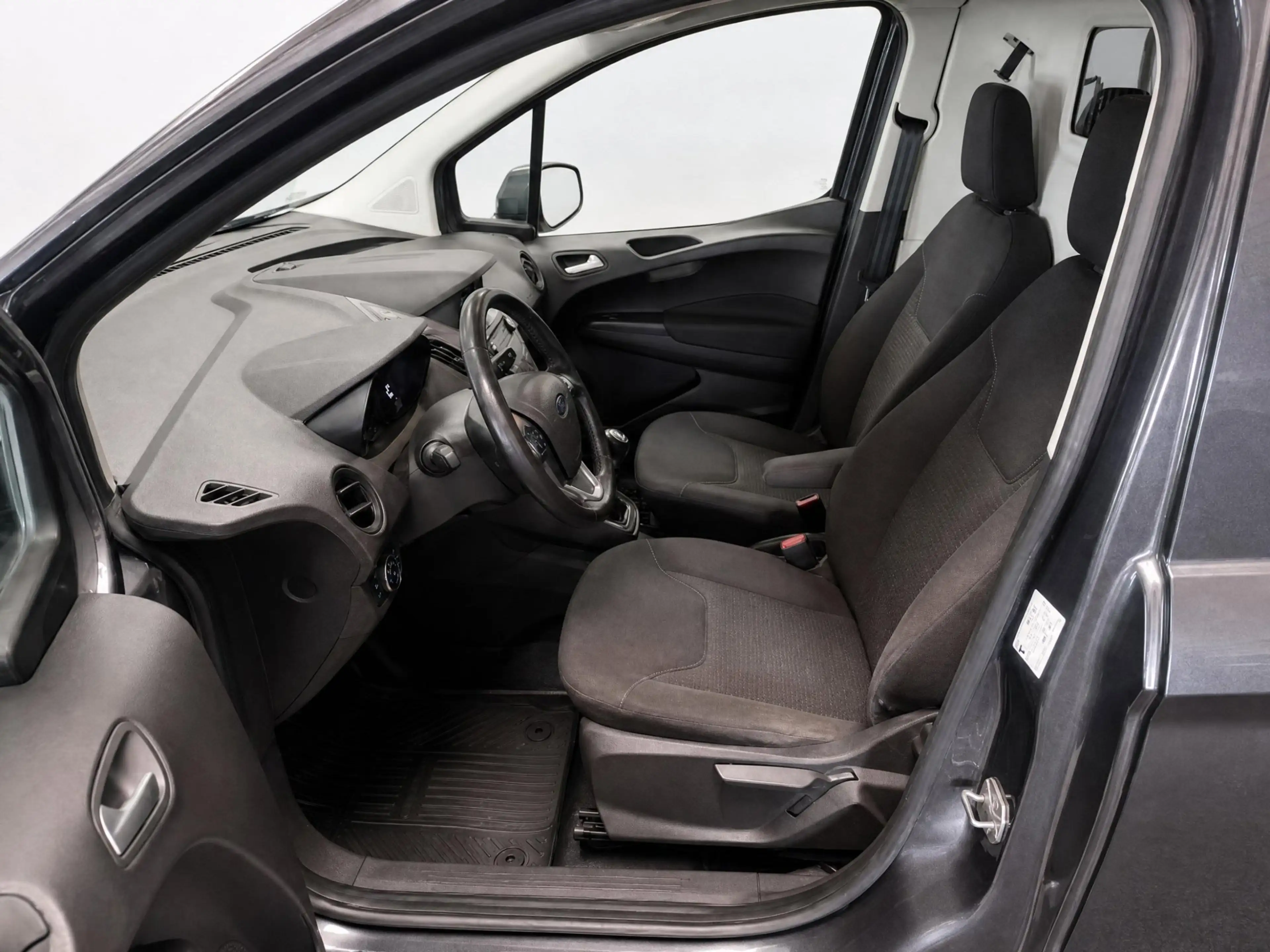 Ford Transit Courier 1.5 TDCI Limited Duratorq S&S // CLIMA // CRUISE / — photo 10