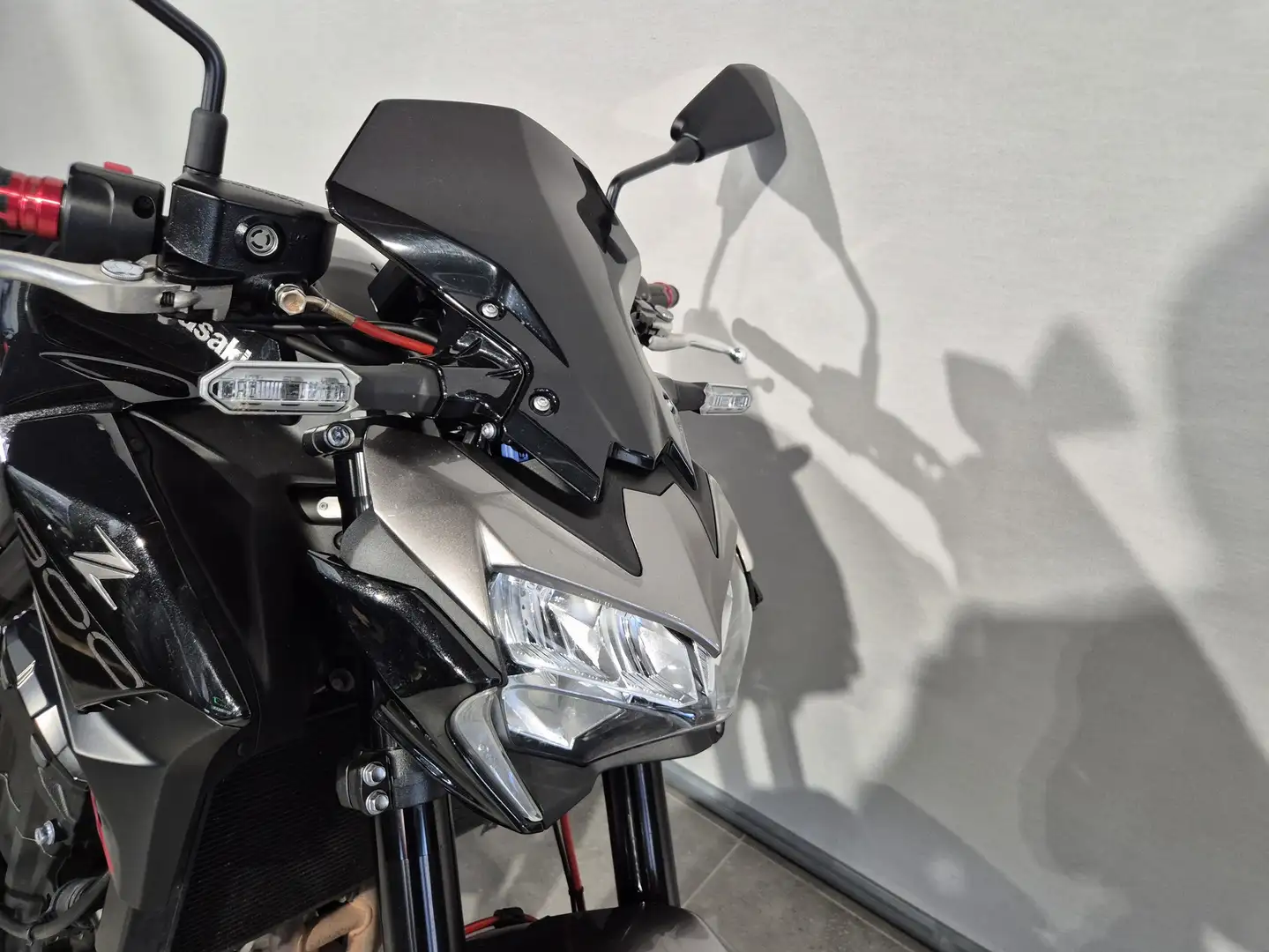 Kawasaki Z 900 ABS 35KW Grau - 2