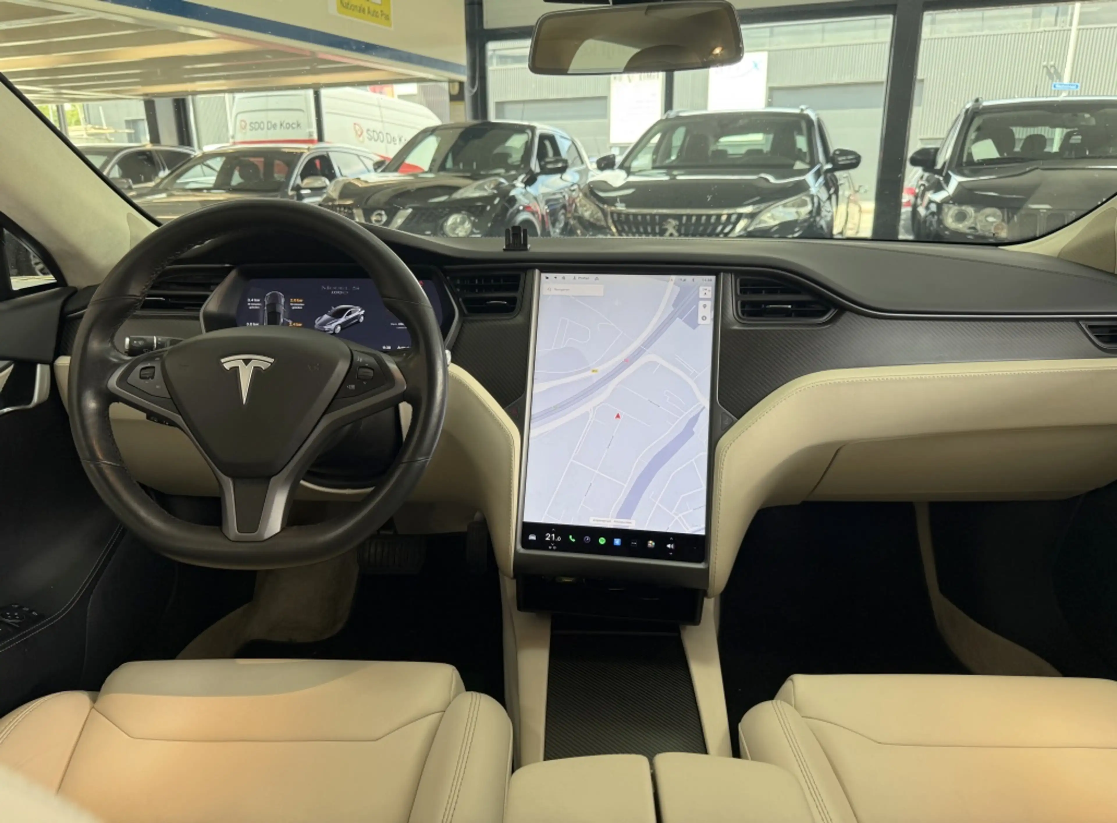 Tesla Model S 100D Panoramadak — photo 4