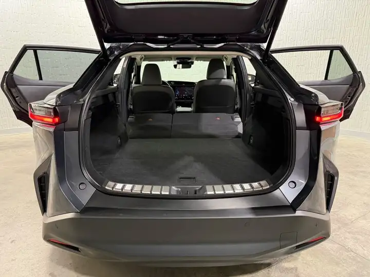 Lexus RZ 450e EXECUTIVE 2024, foto 26