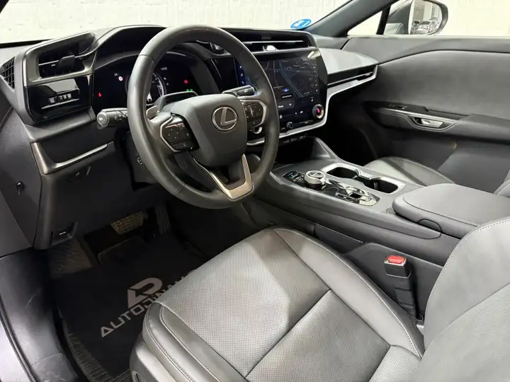 Lexus RZ 450e EXECUTIVE 2024, foto 8