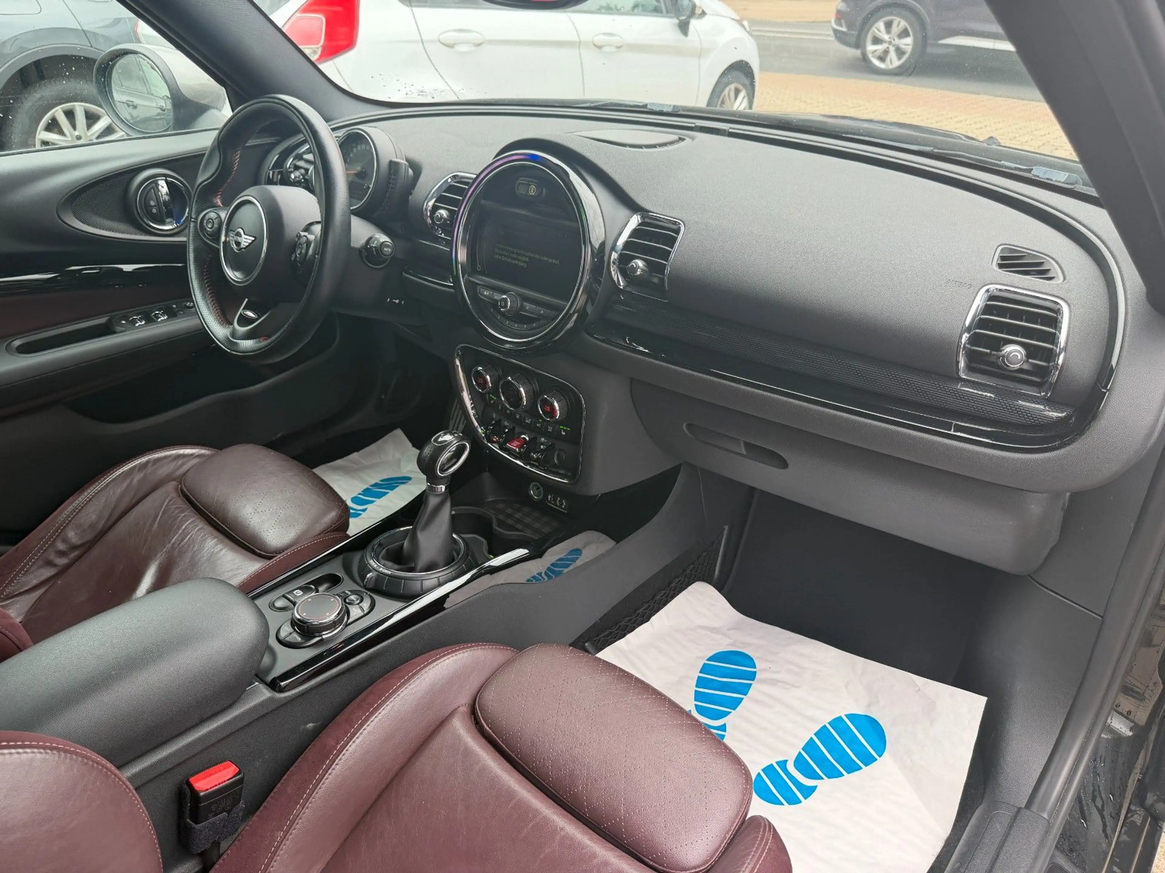 MINI Cooper SD Clubman All4 Kamera Pano Klima — photo 13
