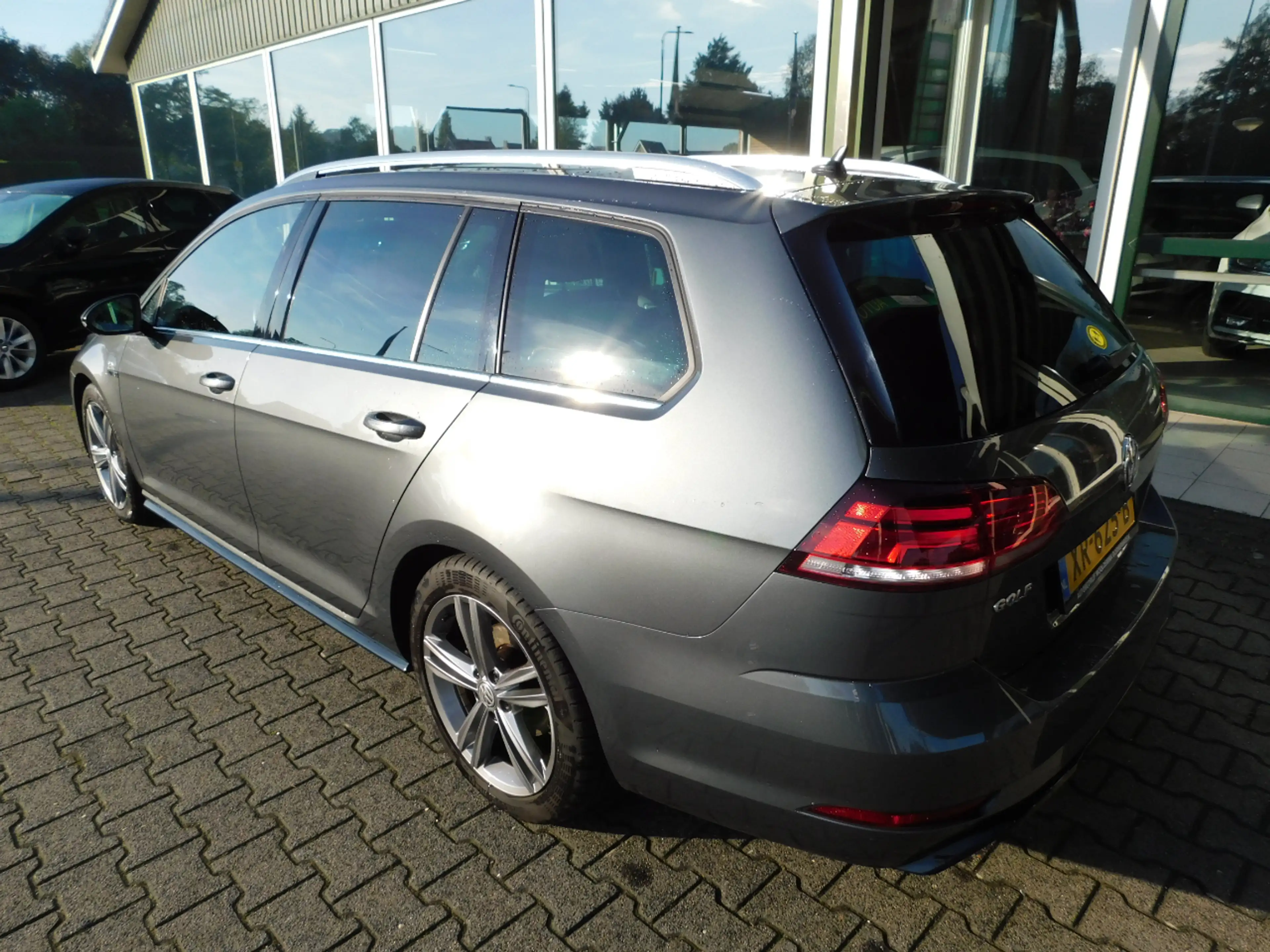 Volkswagen Golf Variant 1.5TSI 150PK R-LINE!! All-in Prijs! Trekhaak! NL! — photo 9