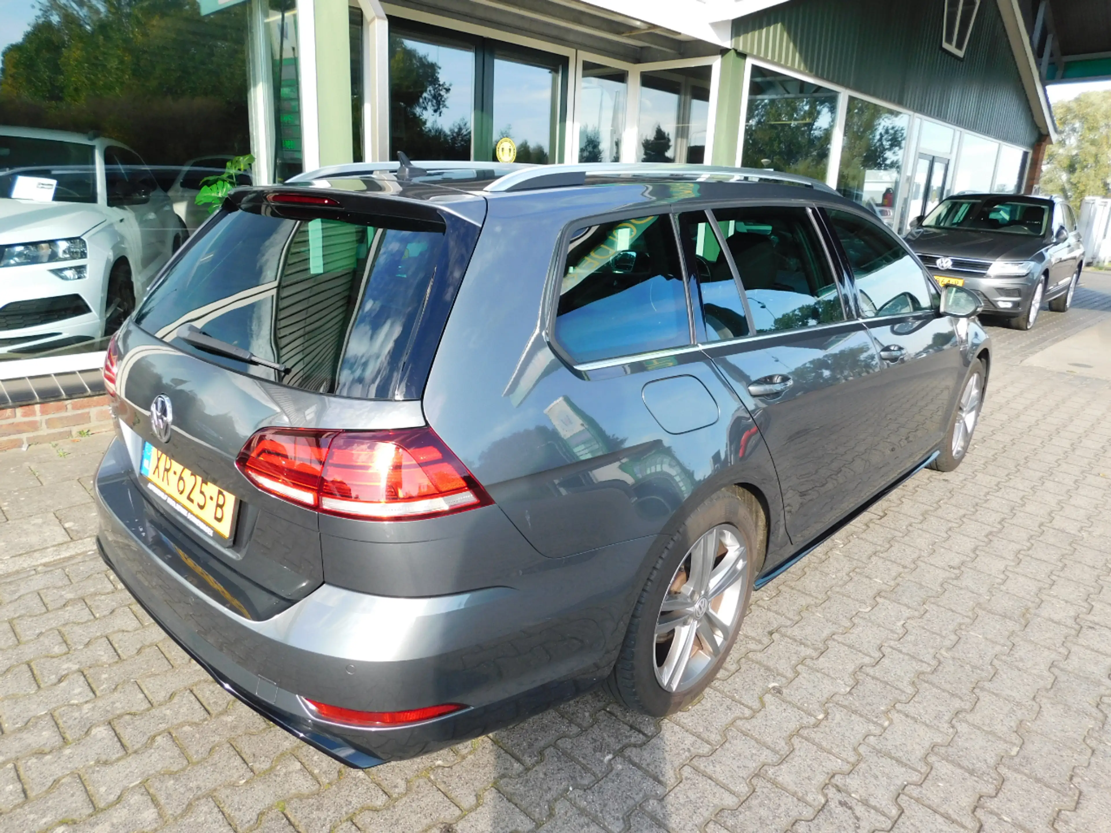 Volkswagen Golf Variant 1.5TSI 150PK R-LINE!! All-in Prijs! Trekhaak! NL! — photo 28