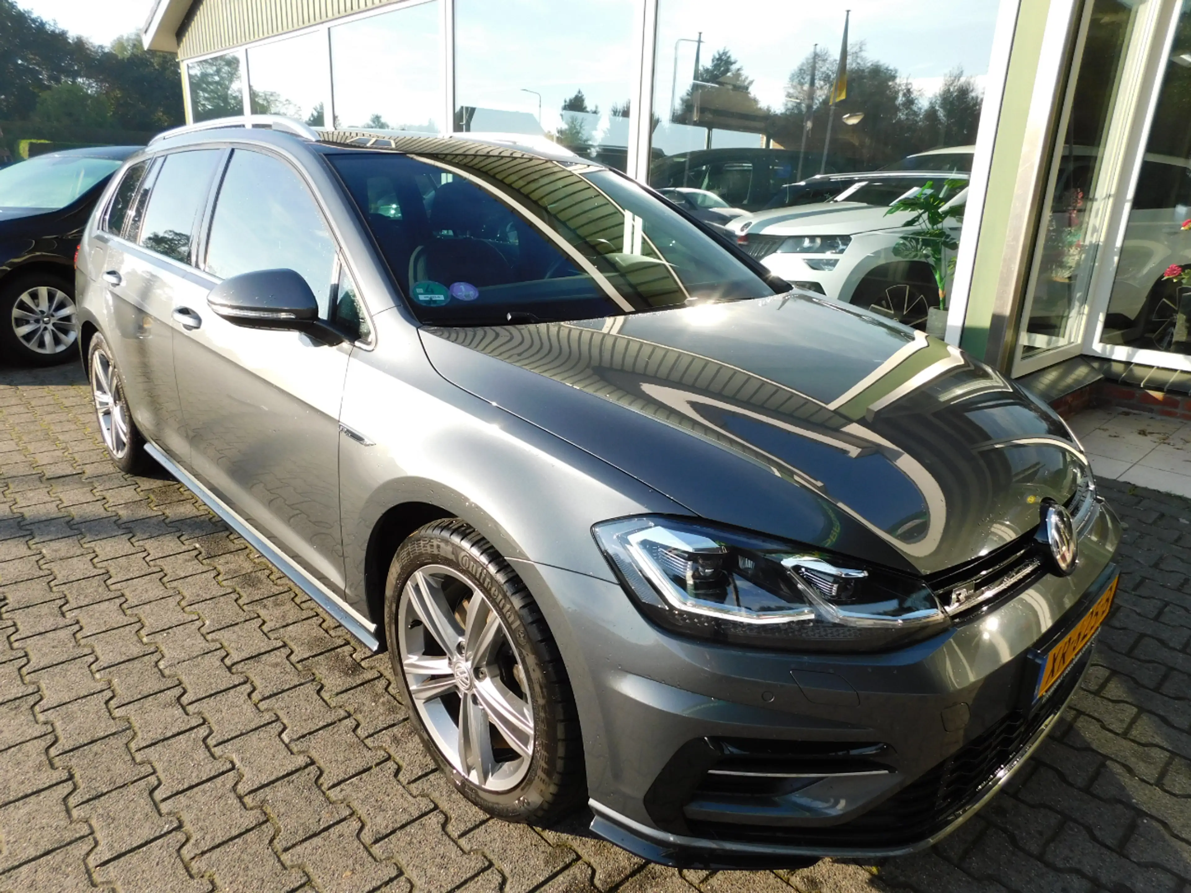 Volkswagen Golf Variant 1.5TSI 150PK R-LINE!! All-in Prijs! Trekhaak! NL! — photo 29