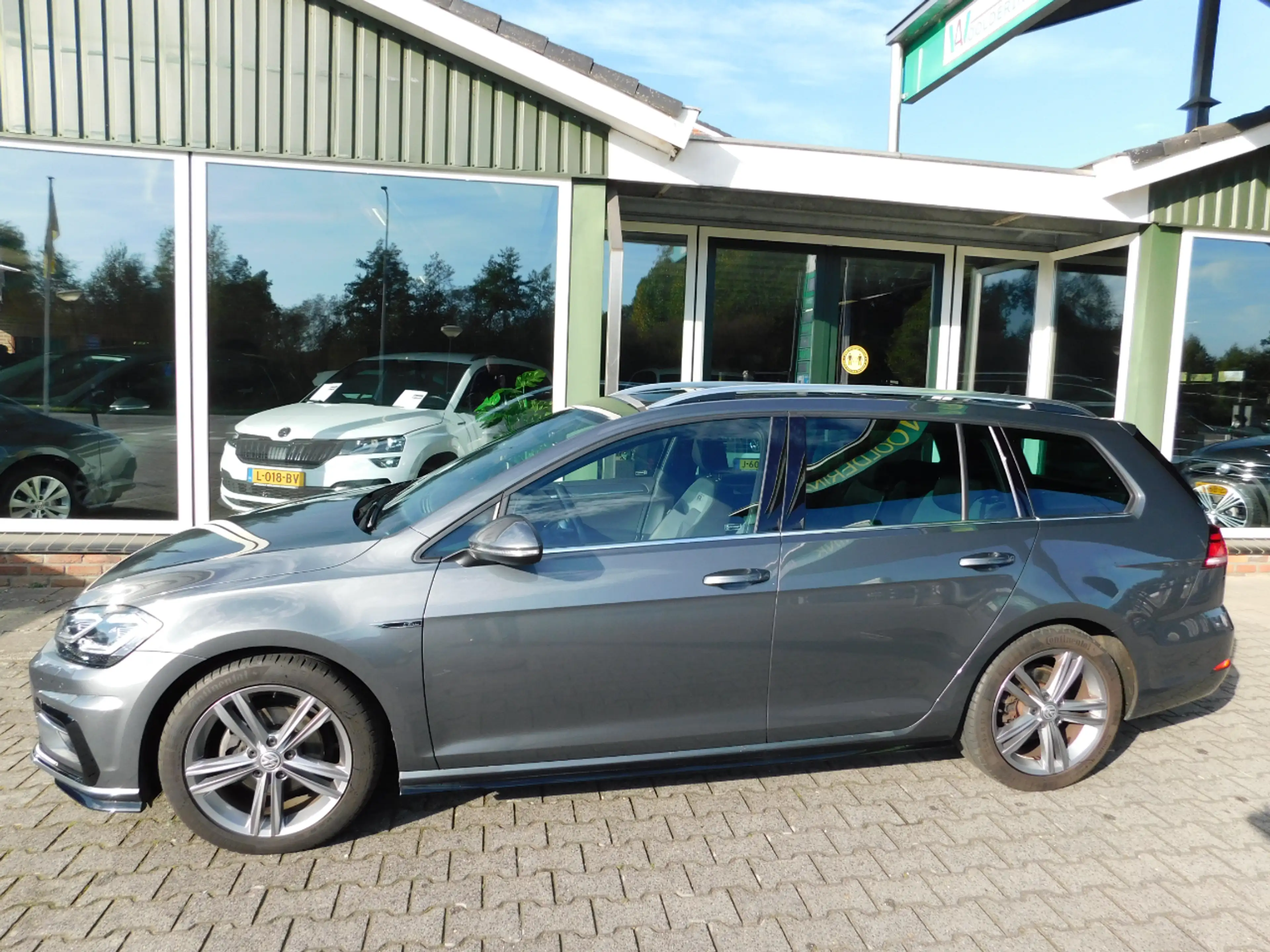 Volkswagen Golf Variant 1.5TSI 150PK R-LINE!! All-in Prijs! Trekhaak! NL! — photo 5