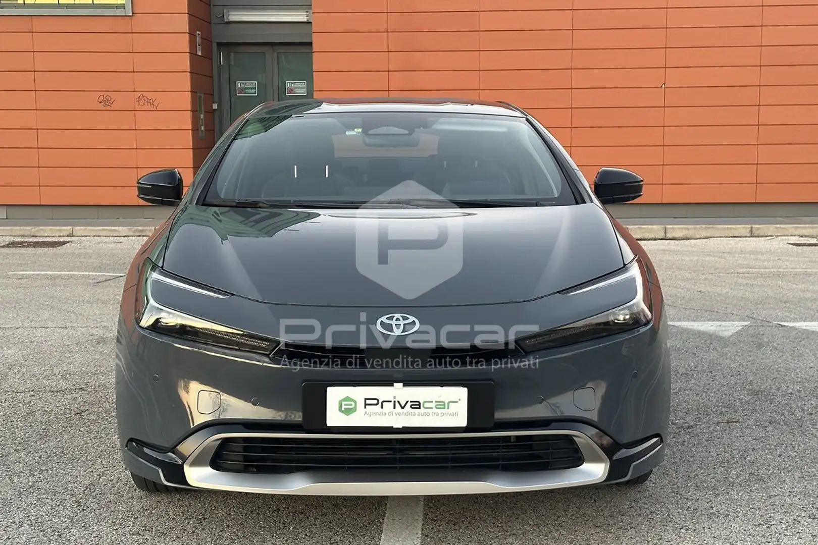 Toyota Prius Prius 2.0 Plug-in Hybrid Lounge Argento - 2
