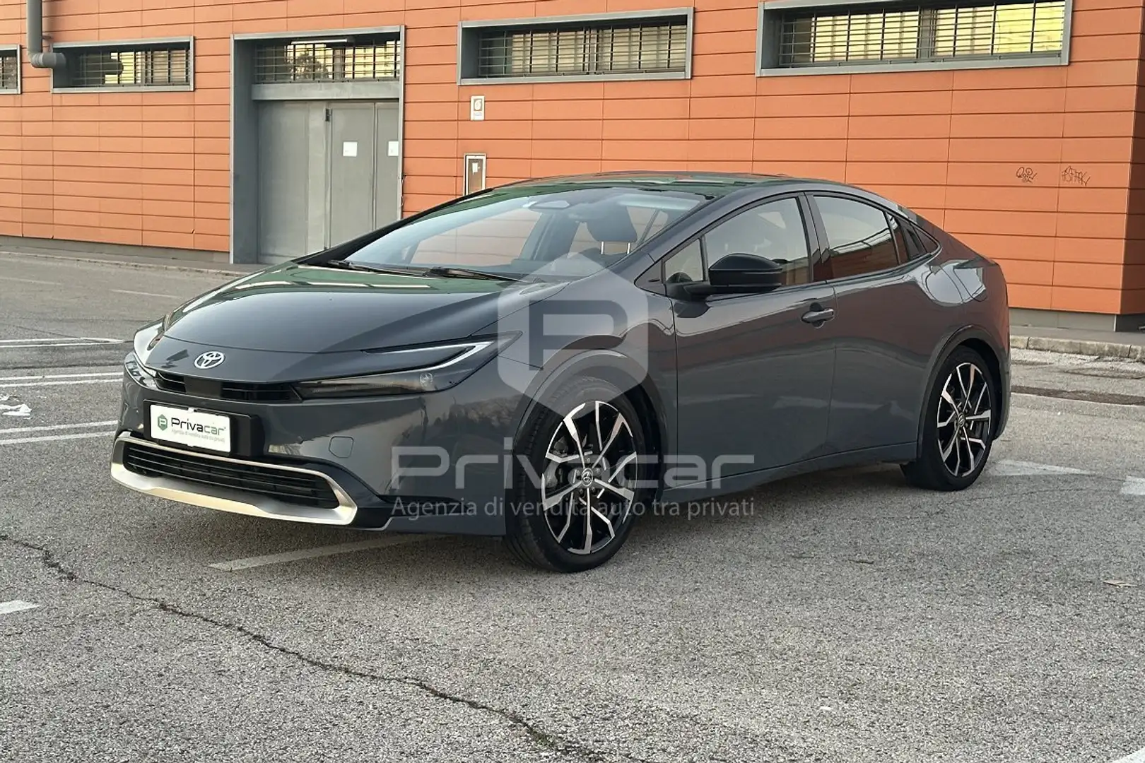 Toyota Prius Prius 2.0 Plug-in Hybrid Lounge Argento - 1