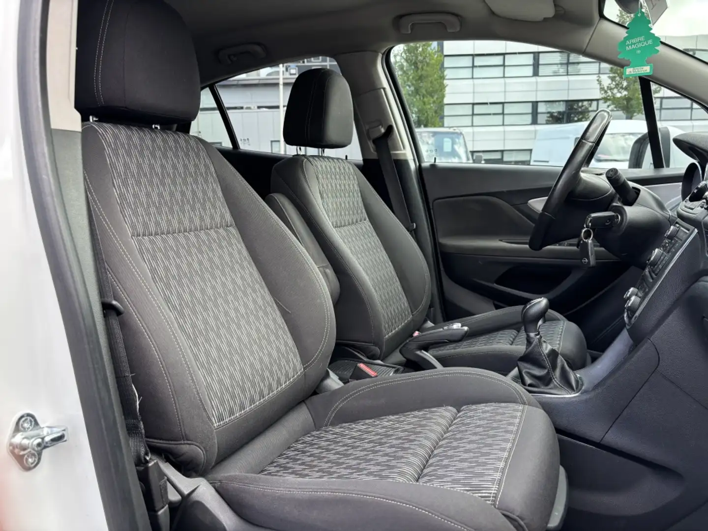 Opel Mokka 1.6 Cosmo Navi Cruise Trekhaak Parkeersensoren V+A Wit - 2