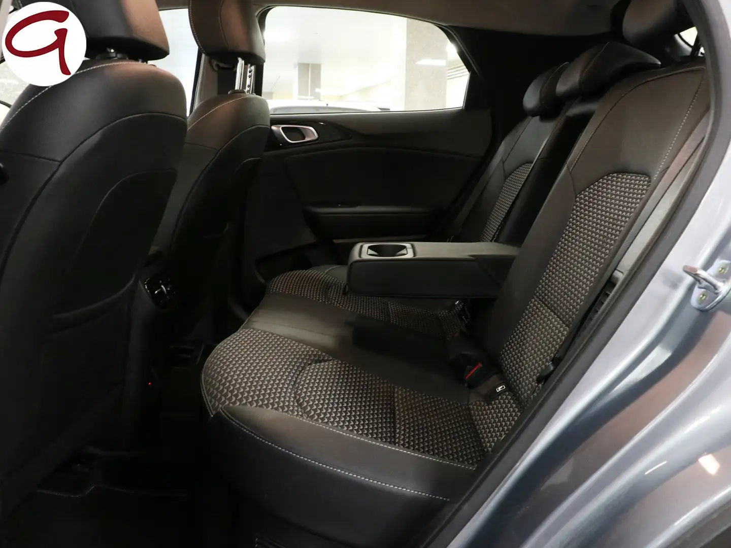 Kia XCeed 1.6 PHEV eTech Aut. Plateado - 2