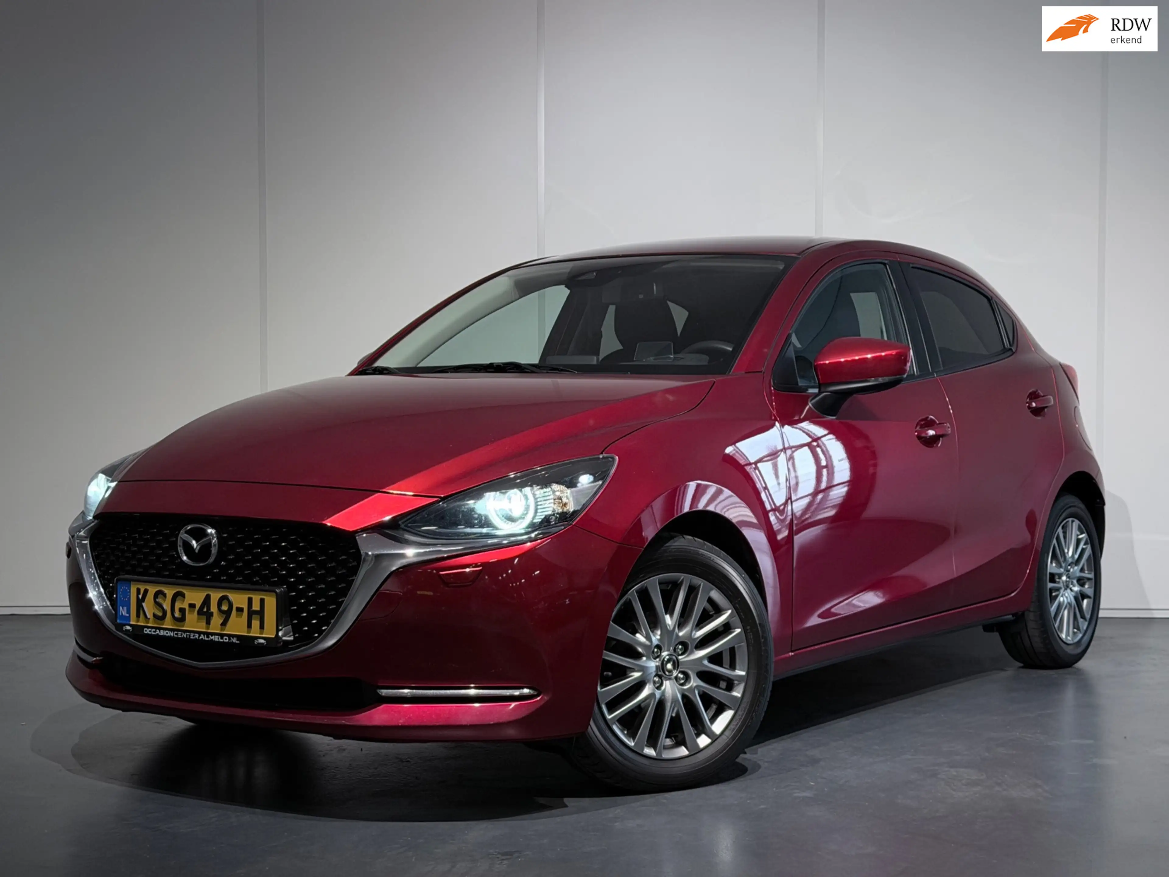 Mazda 2 1.5 Skyactiv-G Signature /Clima/Cruise/Keyless/Cam