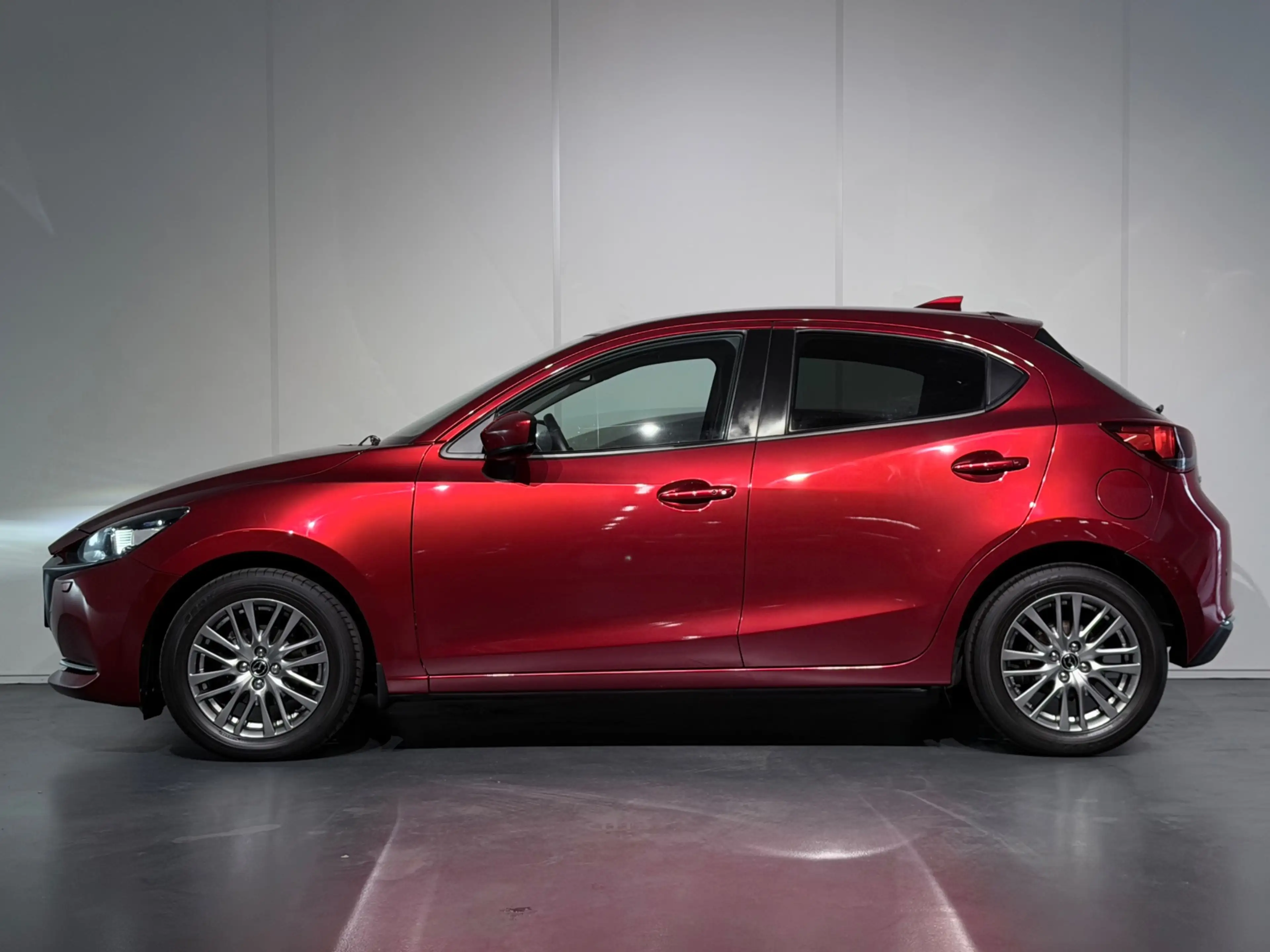 Mazda 2 1.5 Skyactiv-G Signature /Clima/Cruise/Keyless/Cam — photo 6