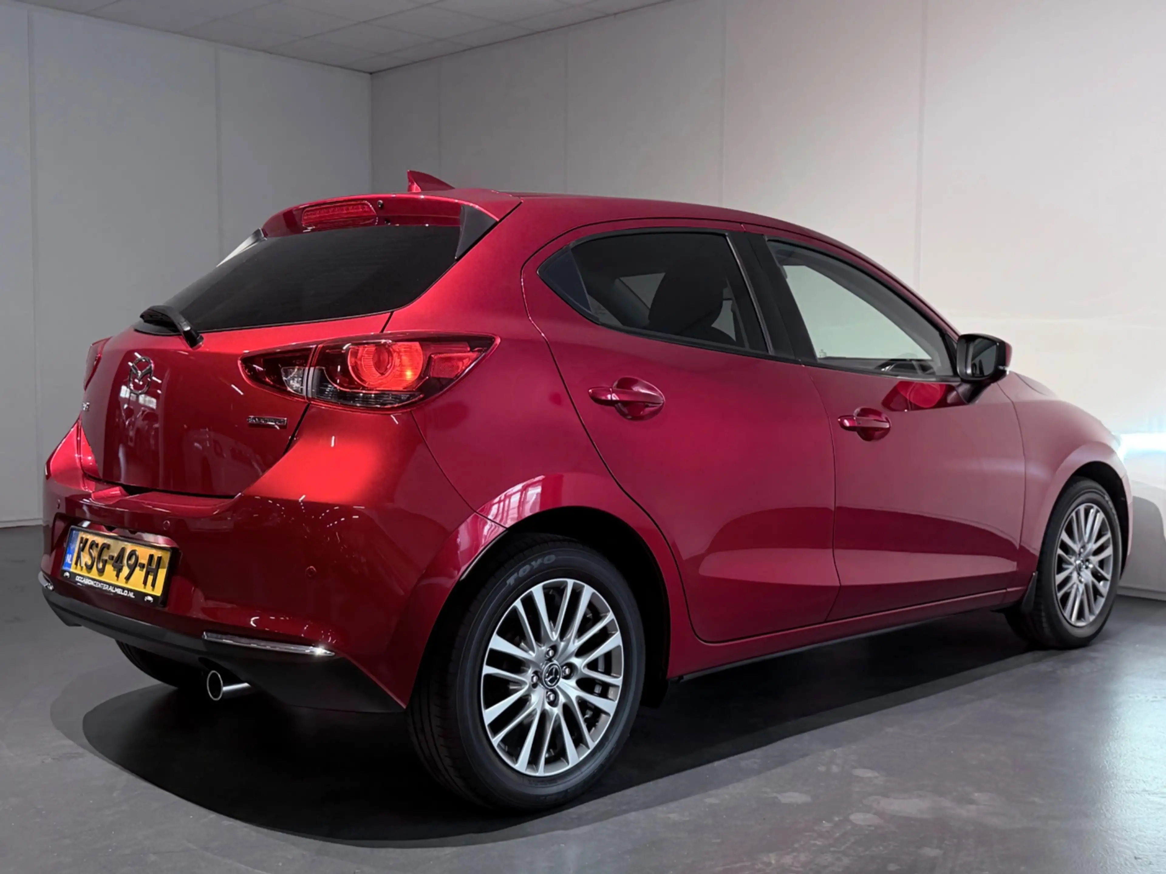 Mazda 2 1.5 Skyactiv-G Signature /Clima/Cruise/Keyless/Cam — photo 3