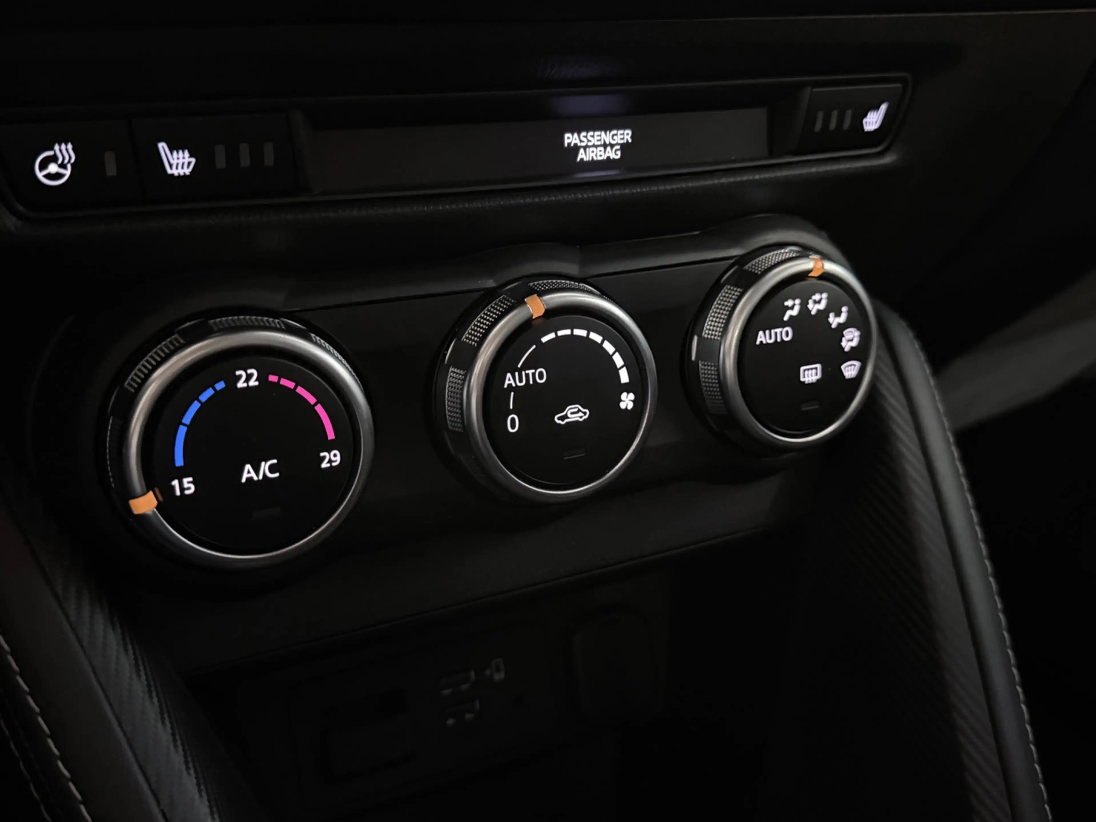Mazda 2 1.5 Skyactiv-G Signature /Clima/Cruise/Keyless/Cam — photo 37