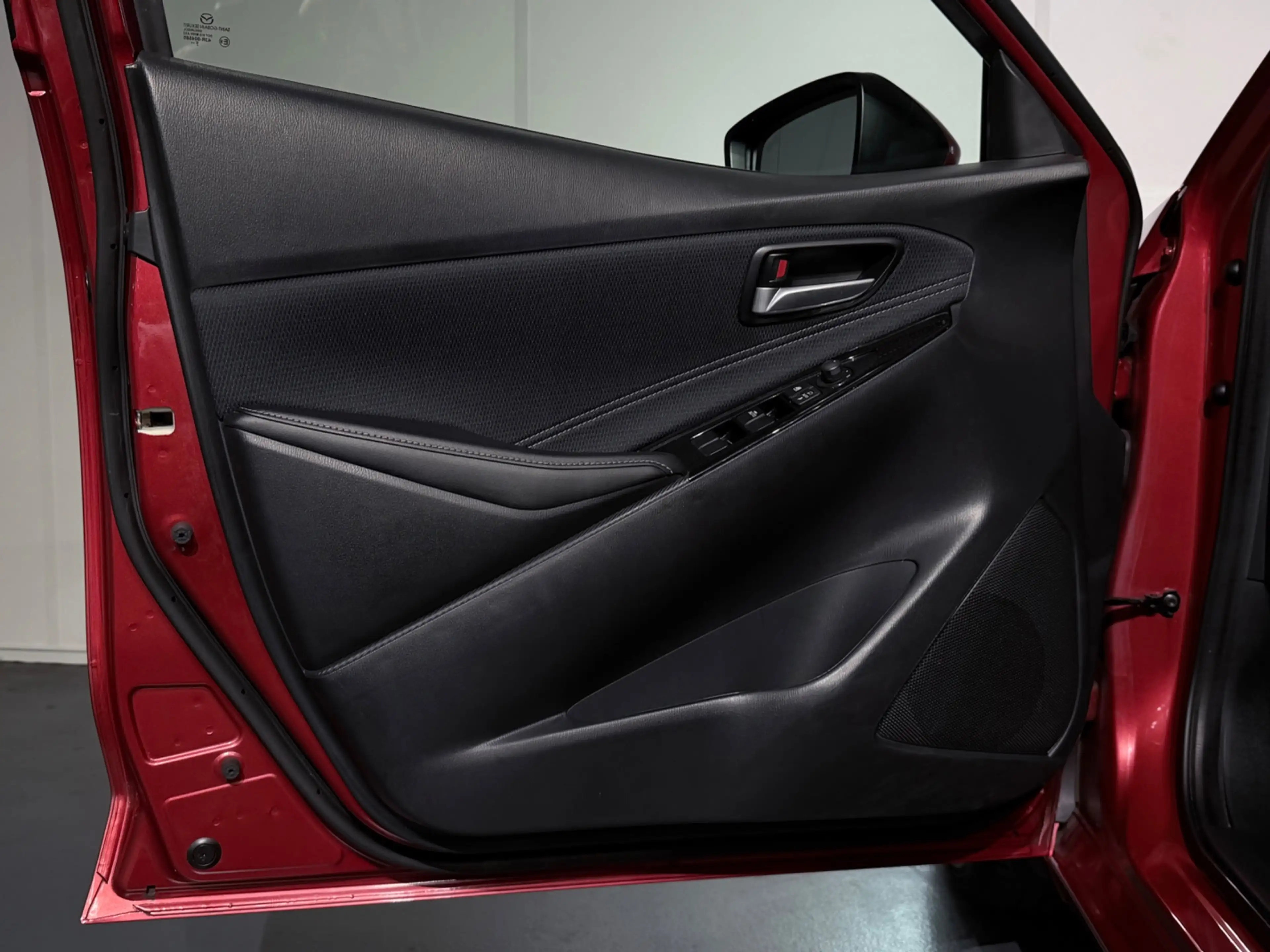 Mazda 2 1.5 Skyactiv-G Signature /Clima/Cruise/Keyless/Cam — photo 32