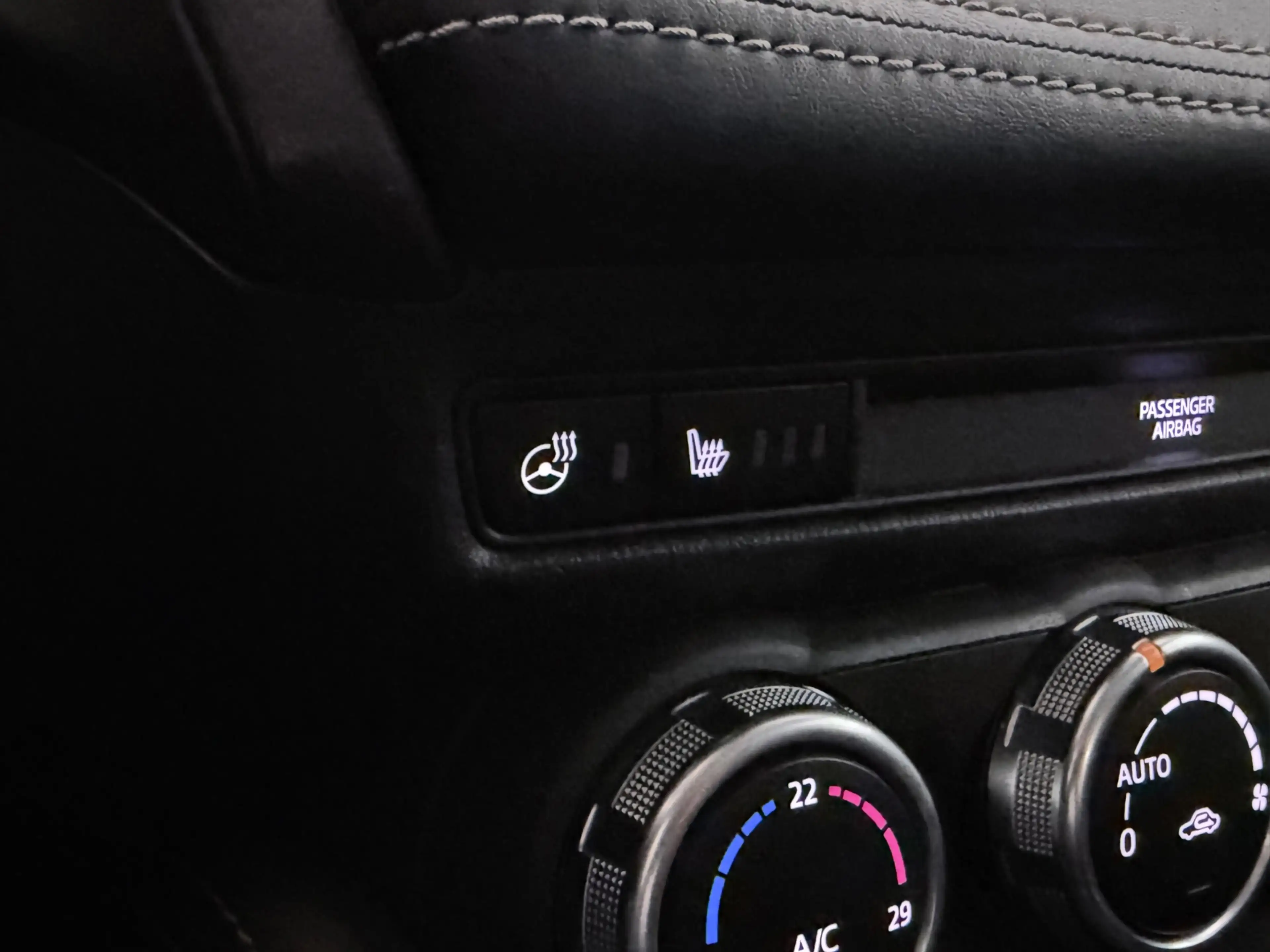 Mazda 2 1.5 Skyactiv-G Signature /Clima/Cruise/Keyless/Cam — photo 38