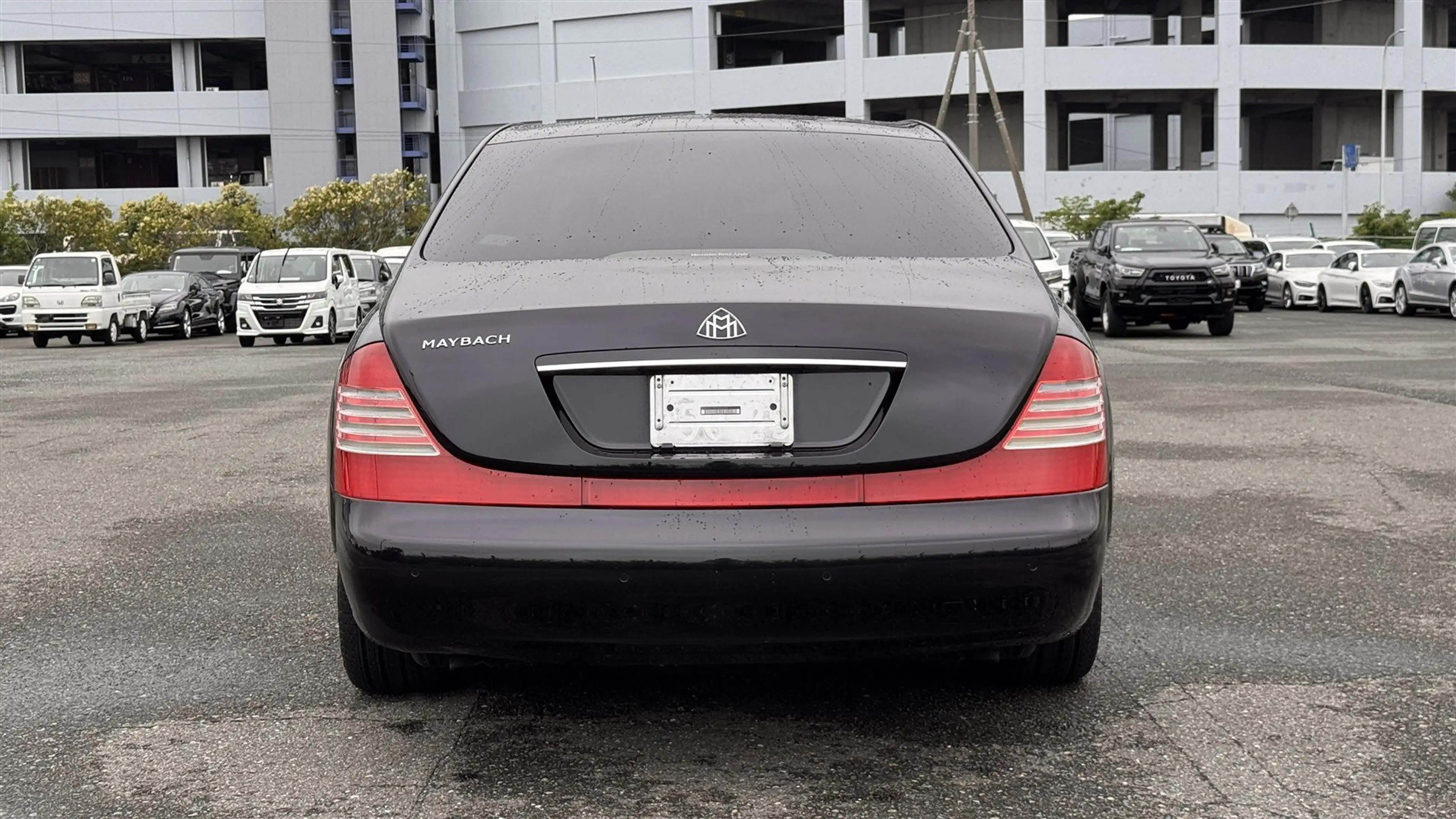 Maybach 62 Limousine mit Trennwand — photo 7