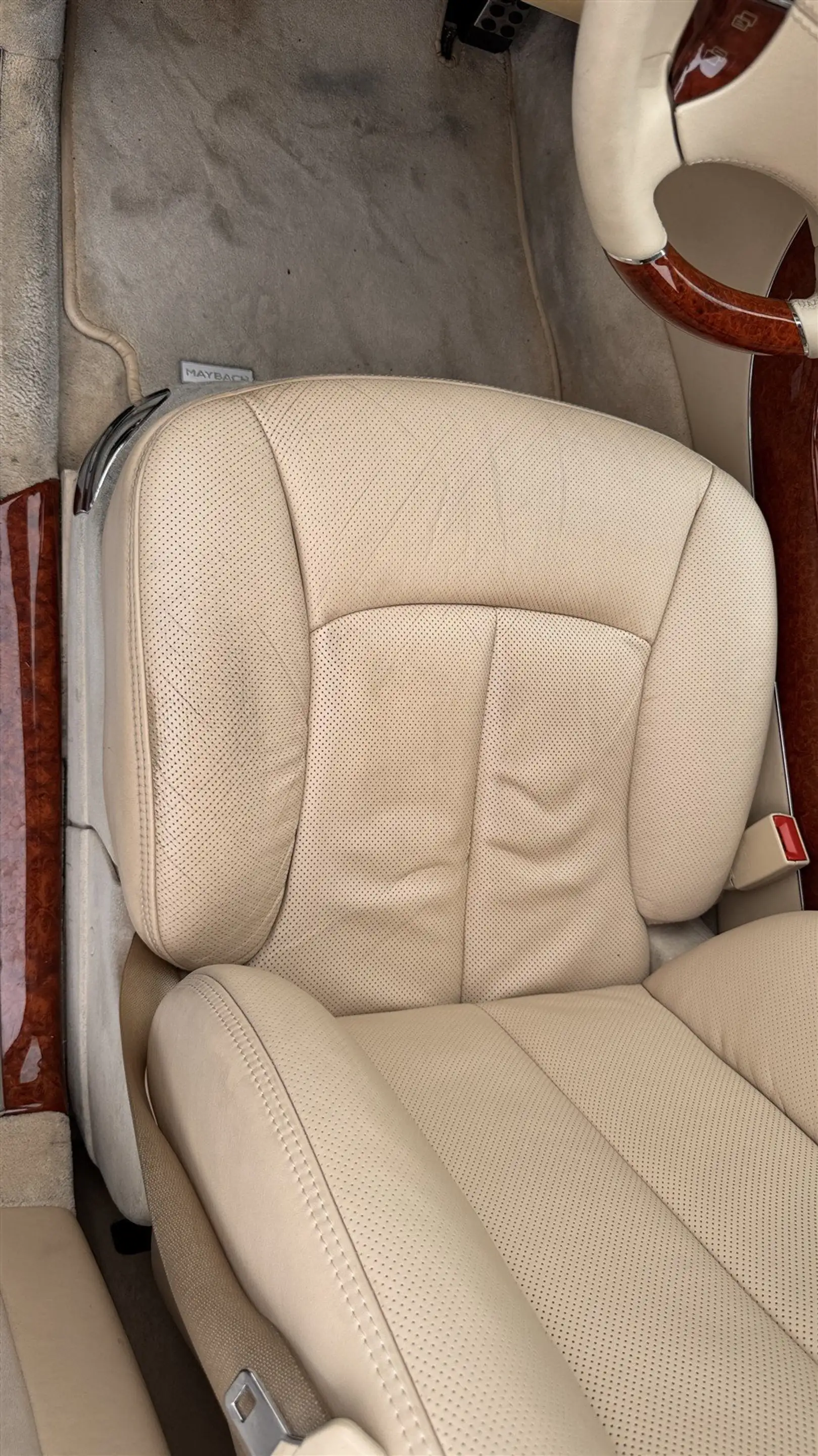 Maybach 62 Limousine mit Trennwand — photo 15