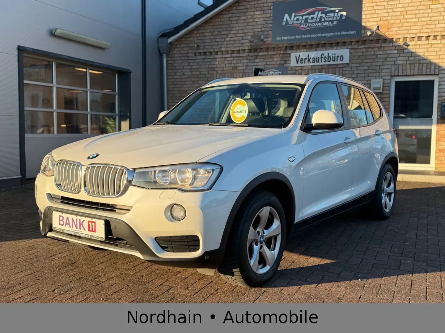 BMW X3 xDrive*NAVI*SHZ*AHK*TEMPO*PDC*LEDER*ALO* Weiß - 1