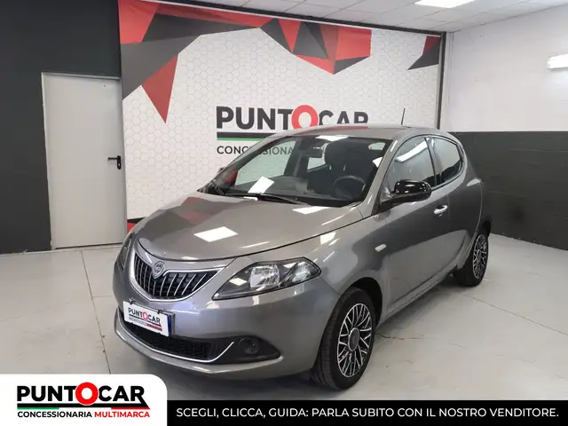 Lancia Ypsilon 1.0 70cv Hybrid Platino PROMO FLEX