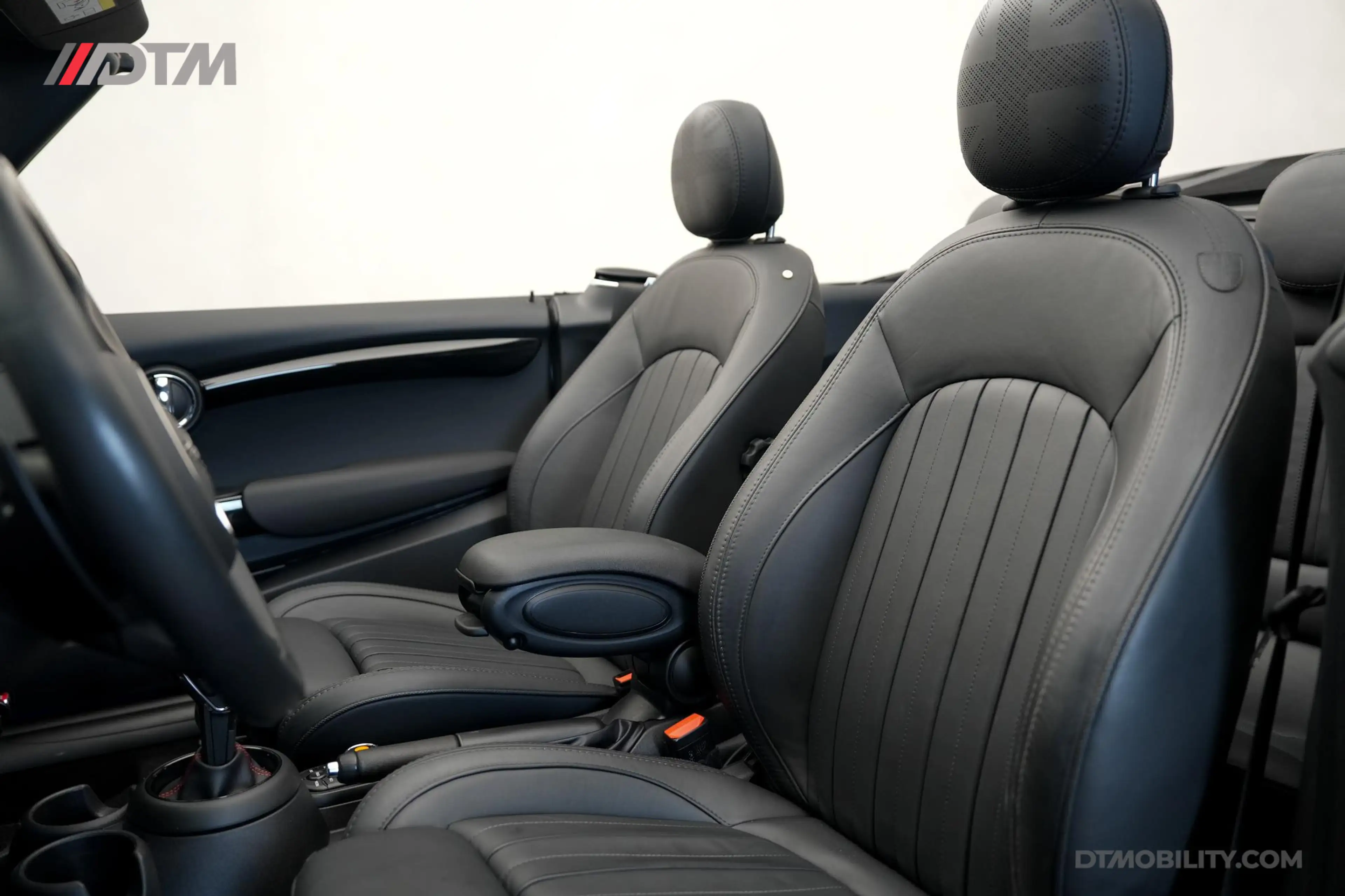 MINI John Cooper Works Cabrio 2.0 | Martini Racing | — photo 4